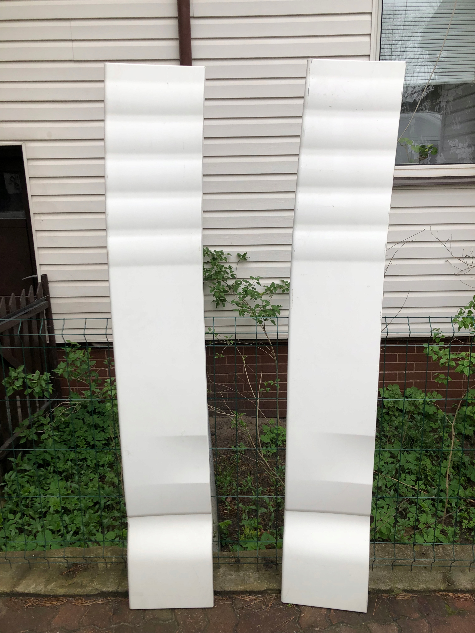 MAN TGX ЛЕВЫЙ ОБТЕКАТЕЛЬ КАБИНЫ 81629100145