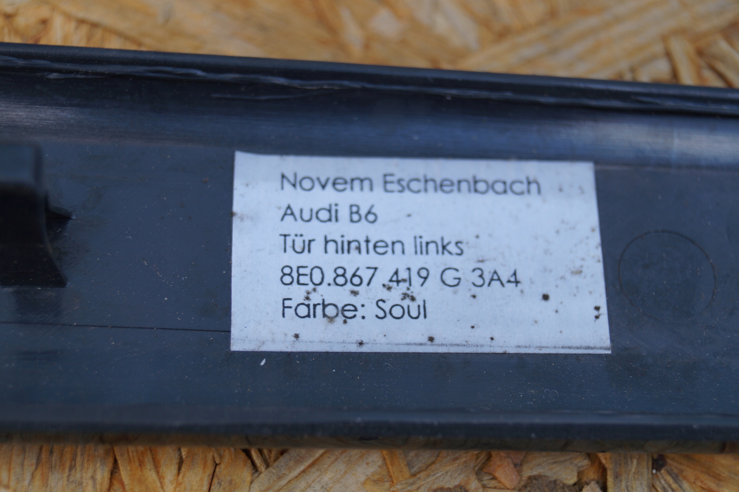 Audi A4 B6 молдинг двери SOUL передний левый 8E0867409G европа