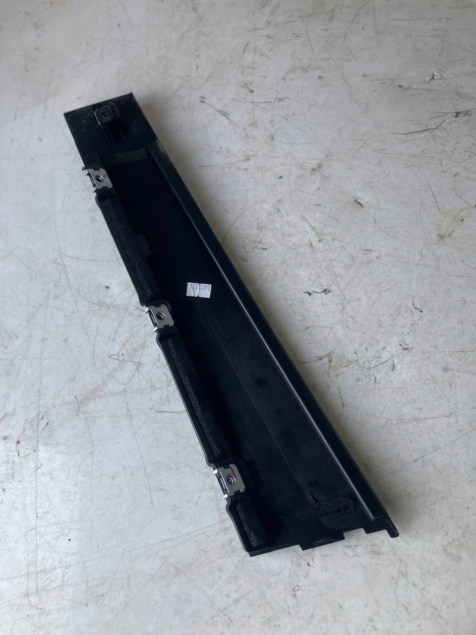 moulding cap door left rear part RENAULT ARKANA 822828357R