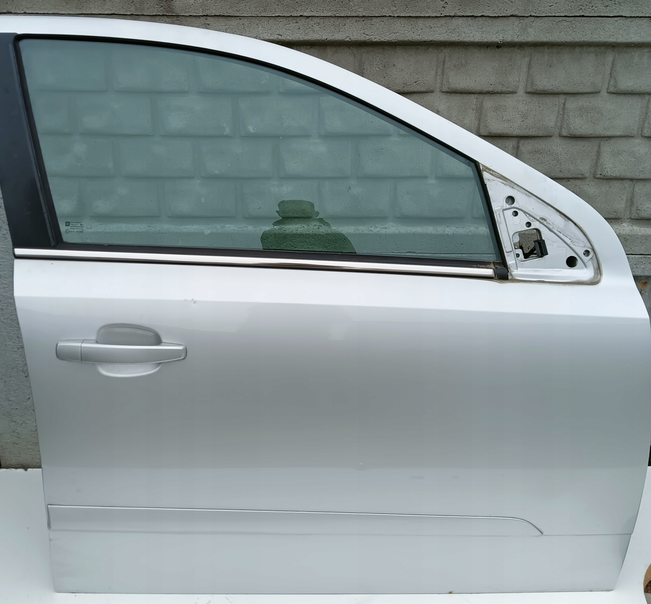 DRZWI PRAWE PRZEDNIE OPEL ASTRA H Z157