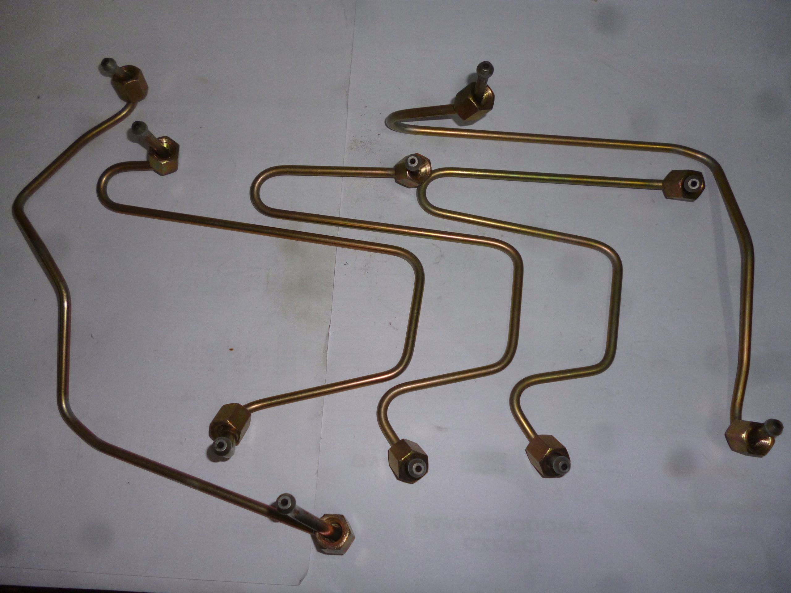 01.02.2456 - Паливопроводи MERCEDES 190 W124 200D 250D 5CYL