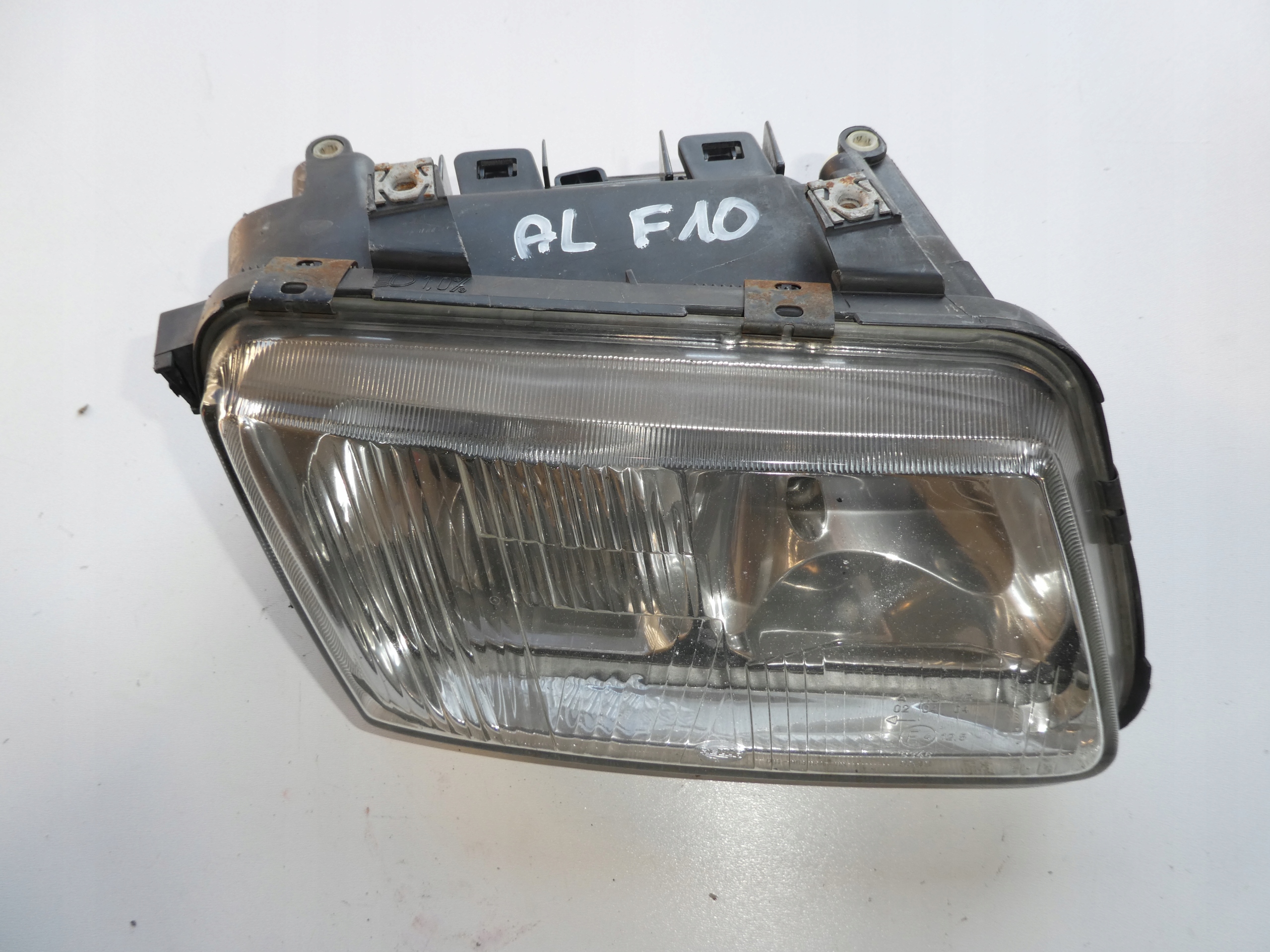 FAR PREDNJA DESNA AUDI A3 8P