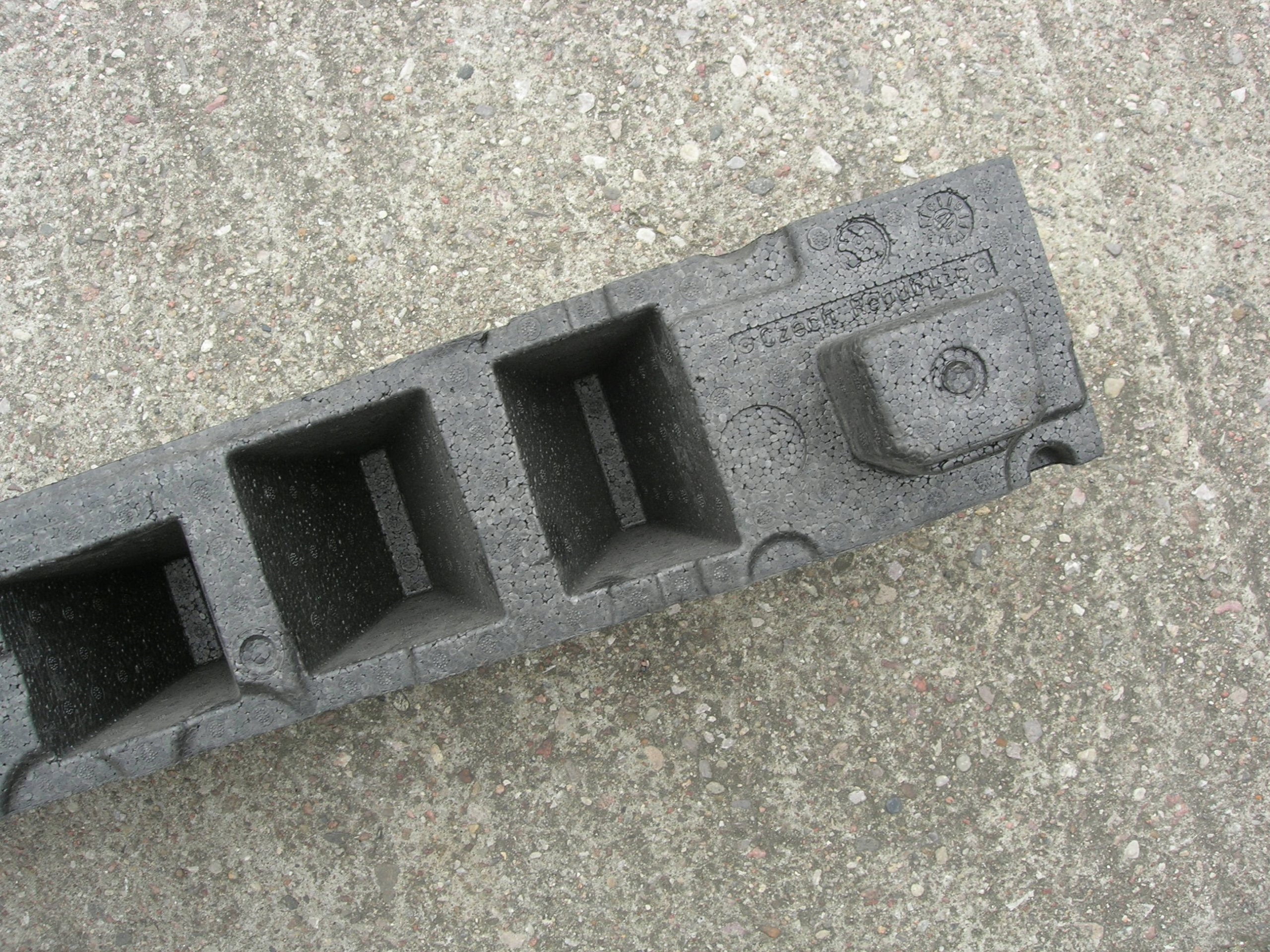 ABSORBER PIANKA TYŁ SKODA RAPID 5JH807251 W-WA Typ samochodu Samochody osobowe