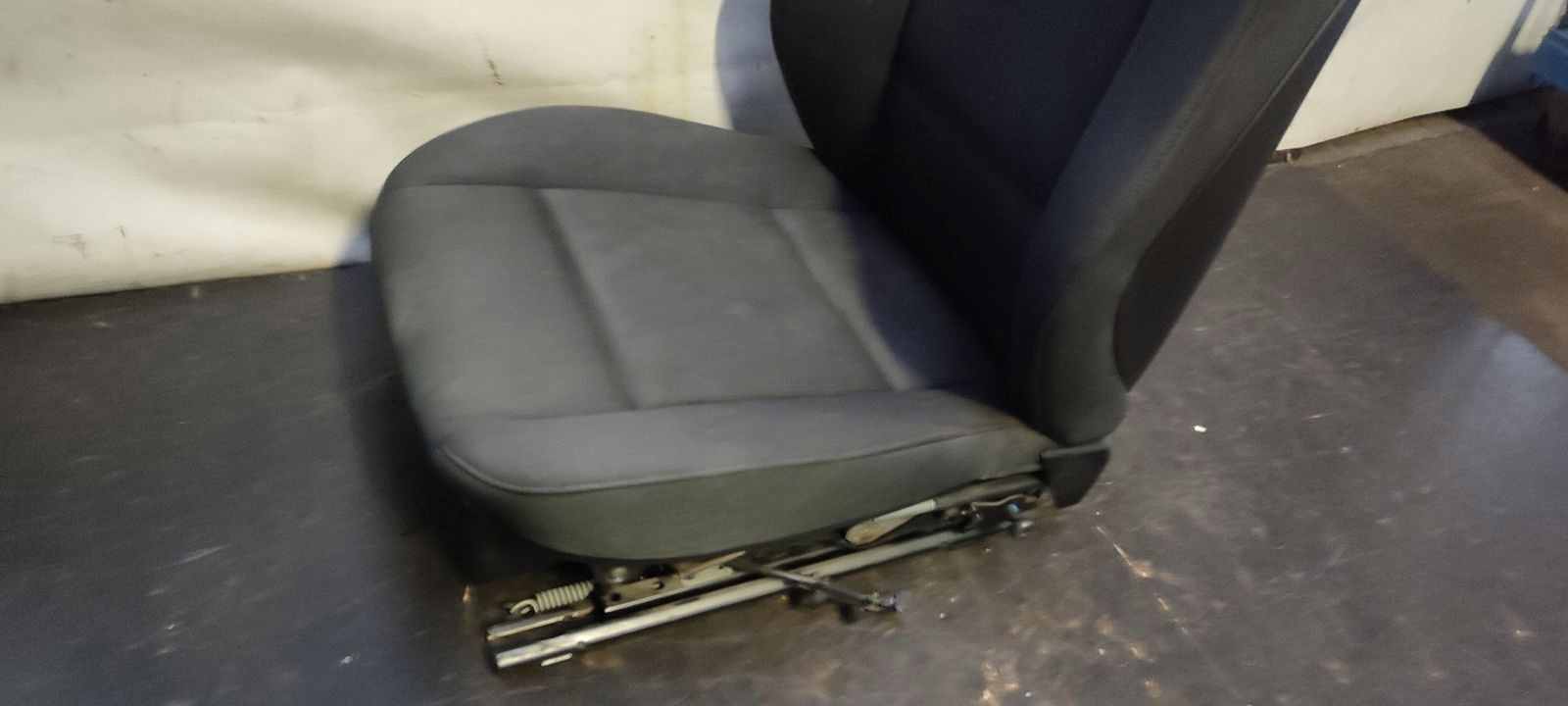 Siège Avant Droite Passegers podgrzewany BMW E83 X3 2,0D