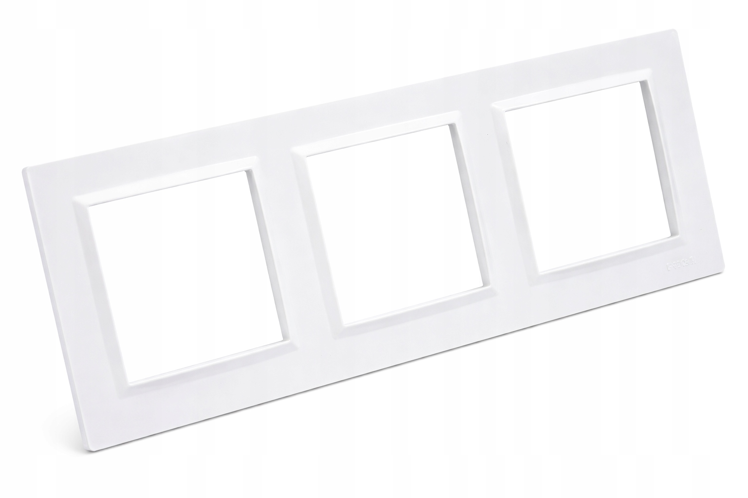 SIMON 10 RAMKA POTRÓJNA BIAŁA CR3/11 Marka Kontakt-simon