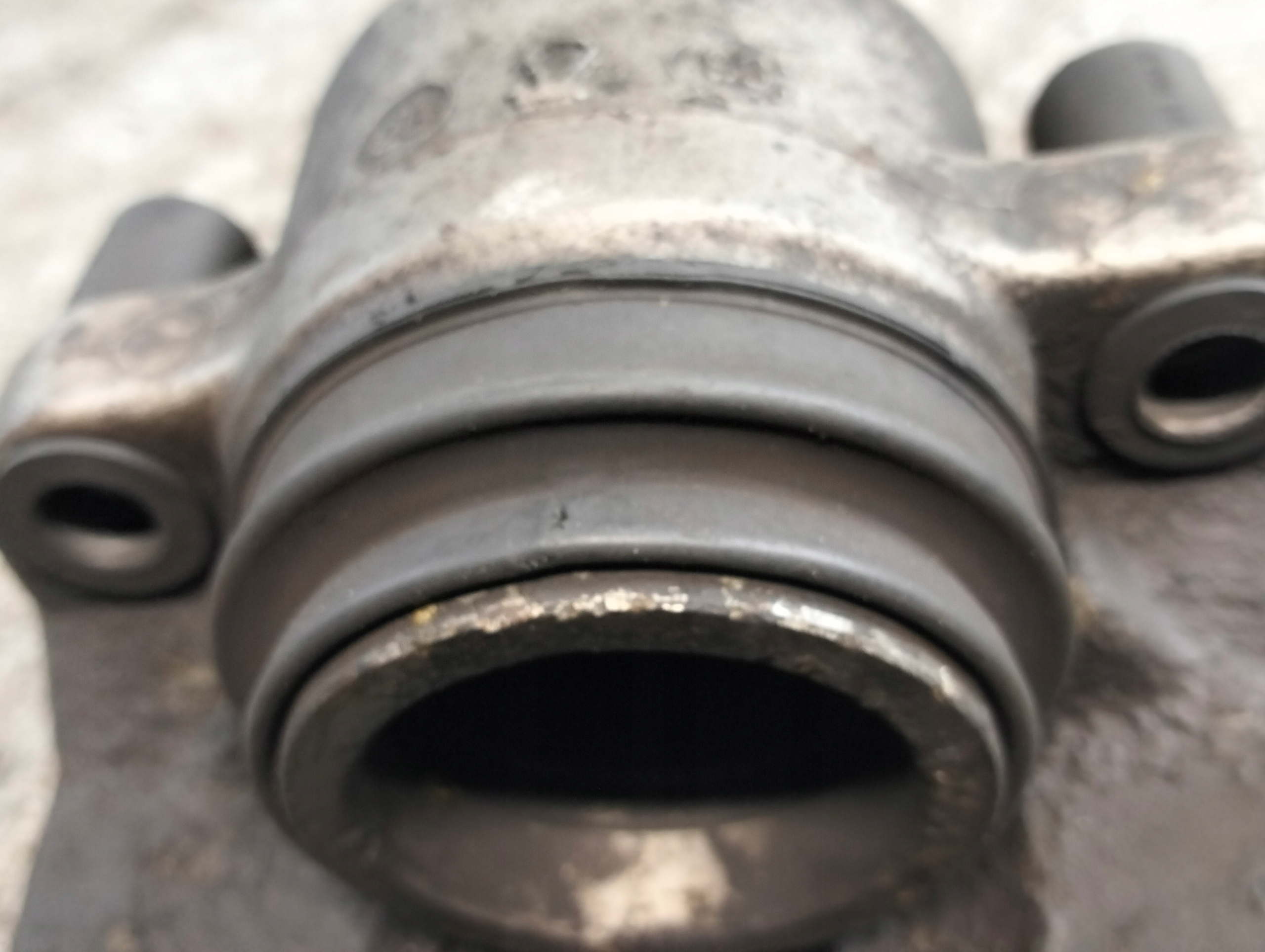 třmen brzdový pravý předek ATE BMW 5 E39 95-03r