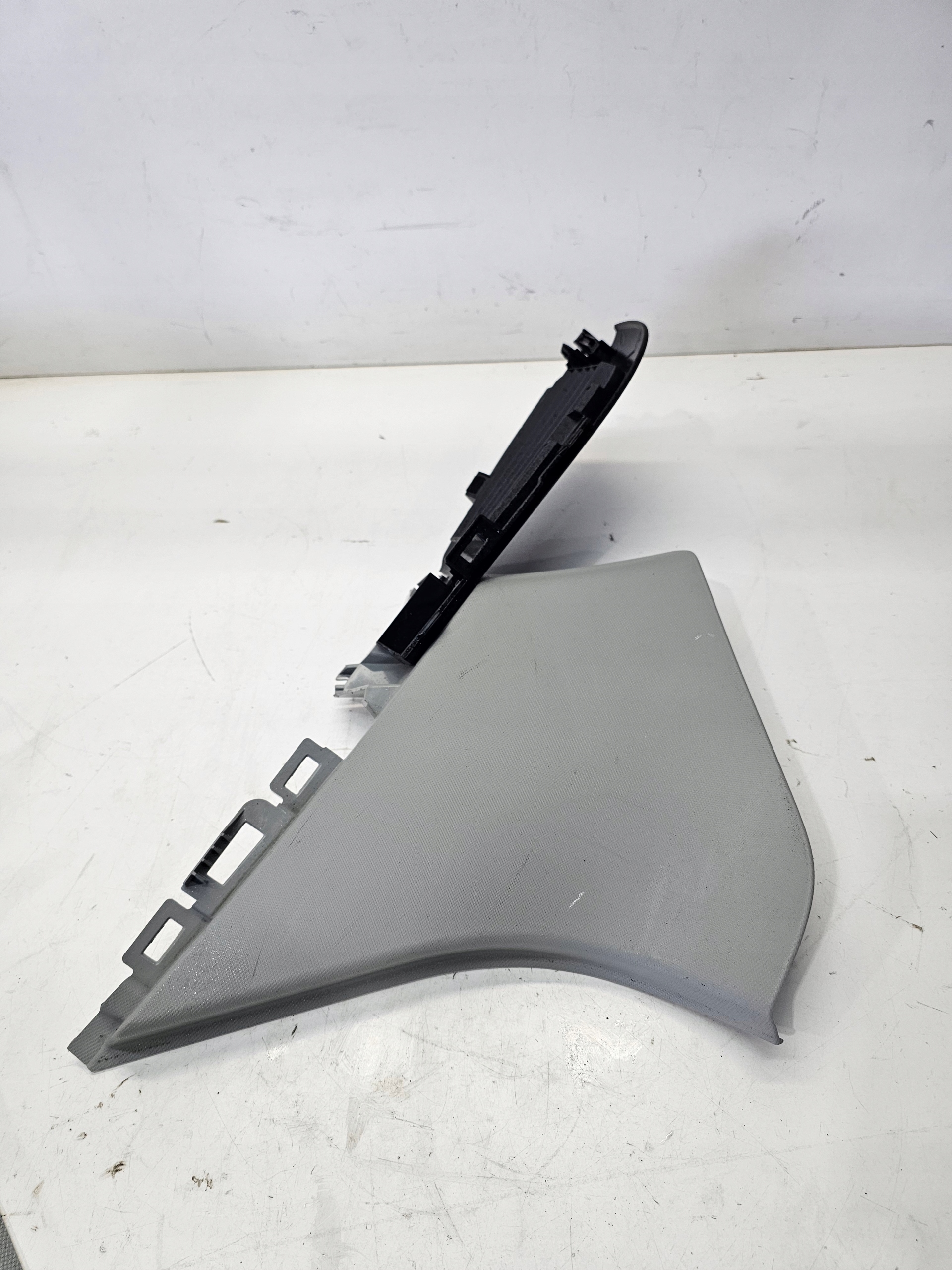 Blende Abdeckung SLUPKA C rechts AUDI Q5 FY 80A867246B DT4