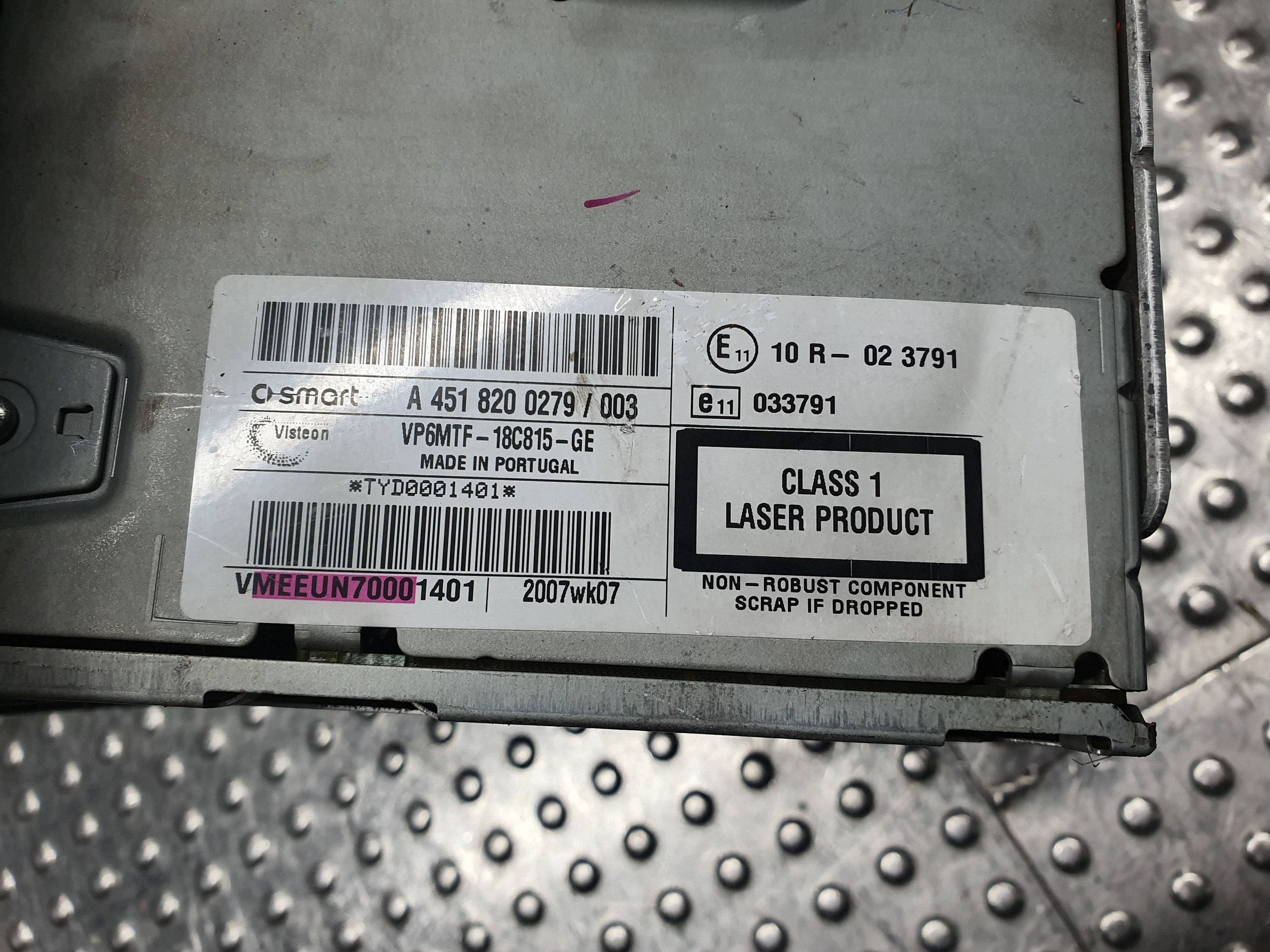 RADIO CD control panel A4518200279 SMART FORTWO II 451