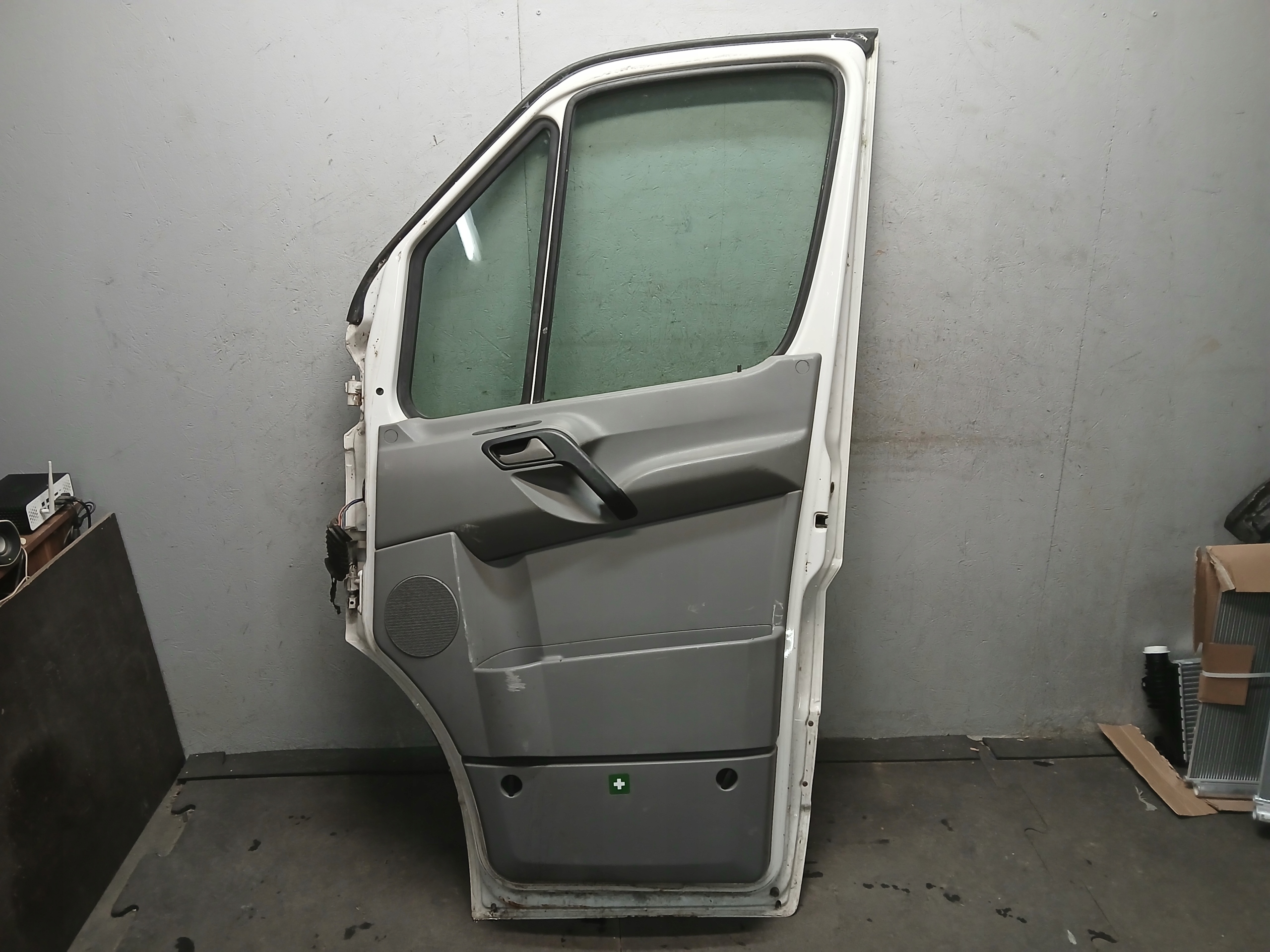 door front right MERCEDES SPRINTER W906 VW CRAFTER 06