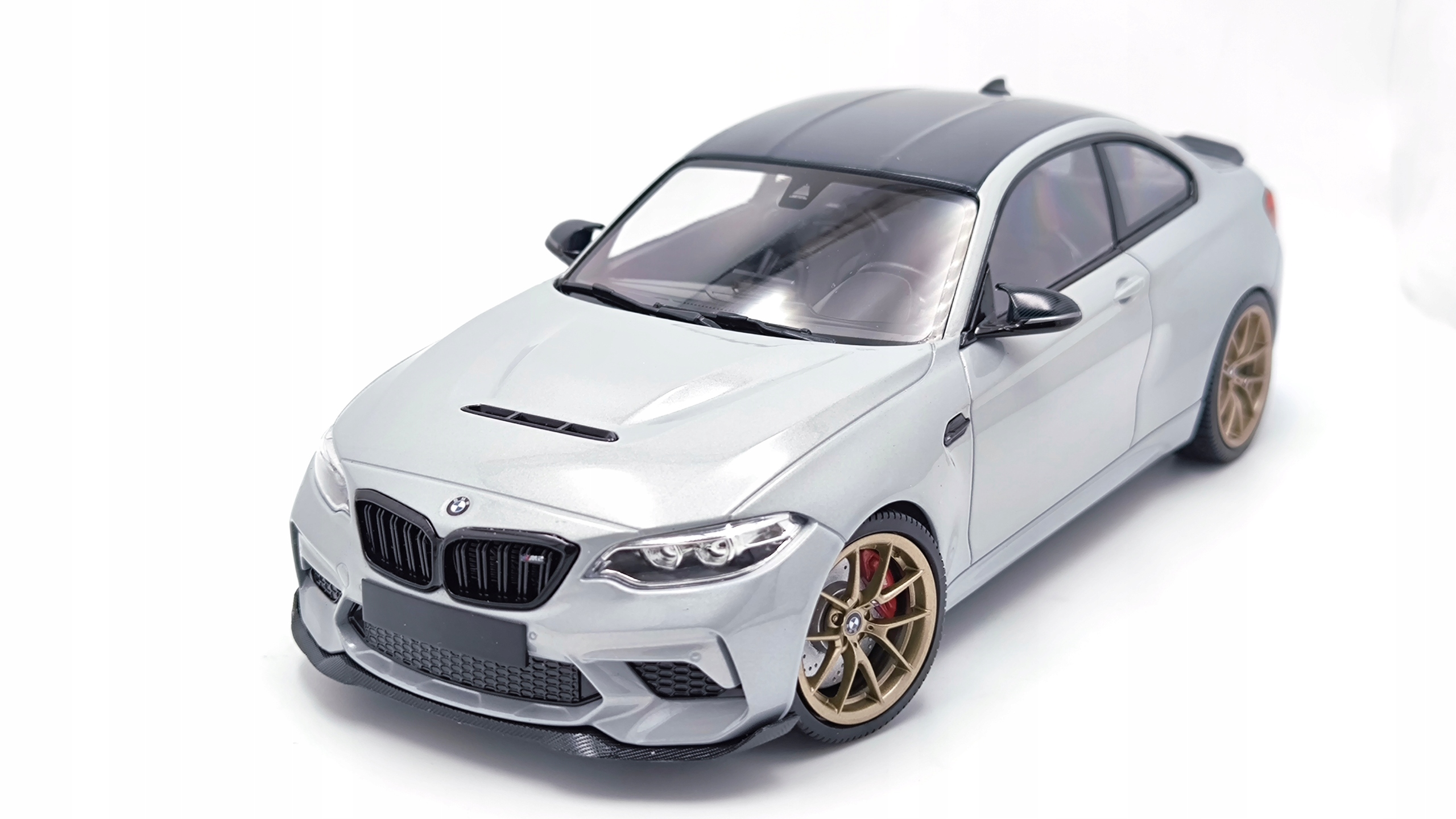 Bmw M2 Cs F87 2020 Stříbrná 1:18 Minichamps 155021028