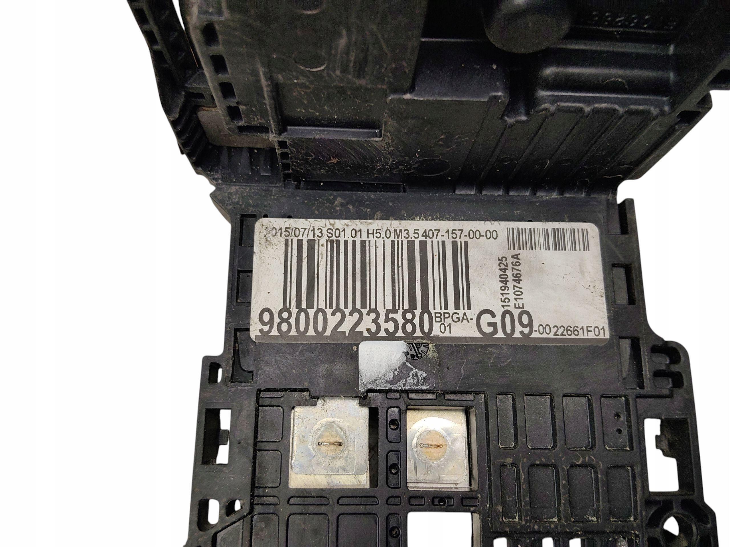 control unit voltage module of the battery CITROEN C4 II B7 9800223580 G09