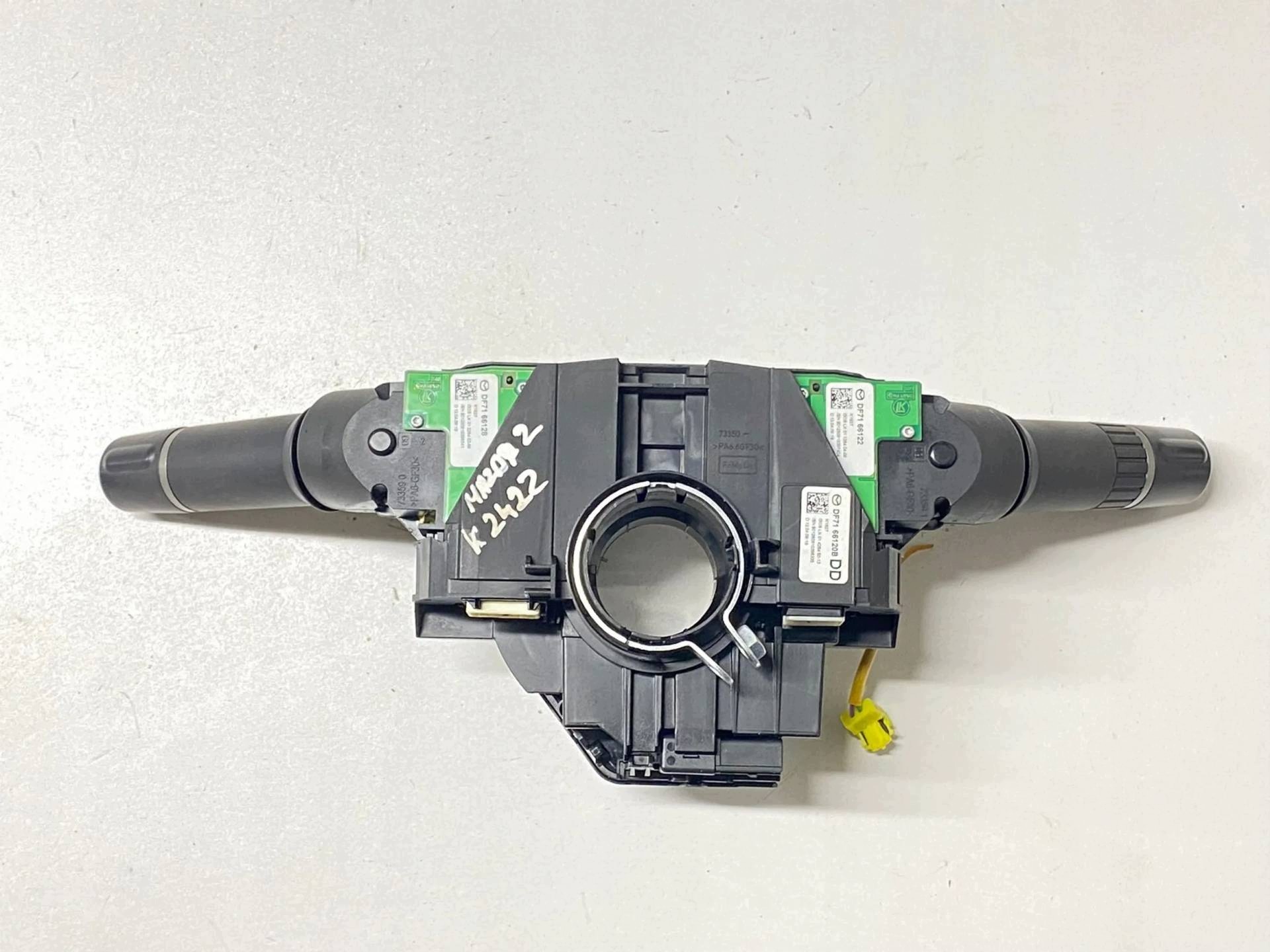 Commodo essuie glace Mazda 2 2 DE 2008 DF7166120BDD