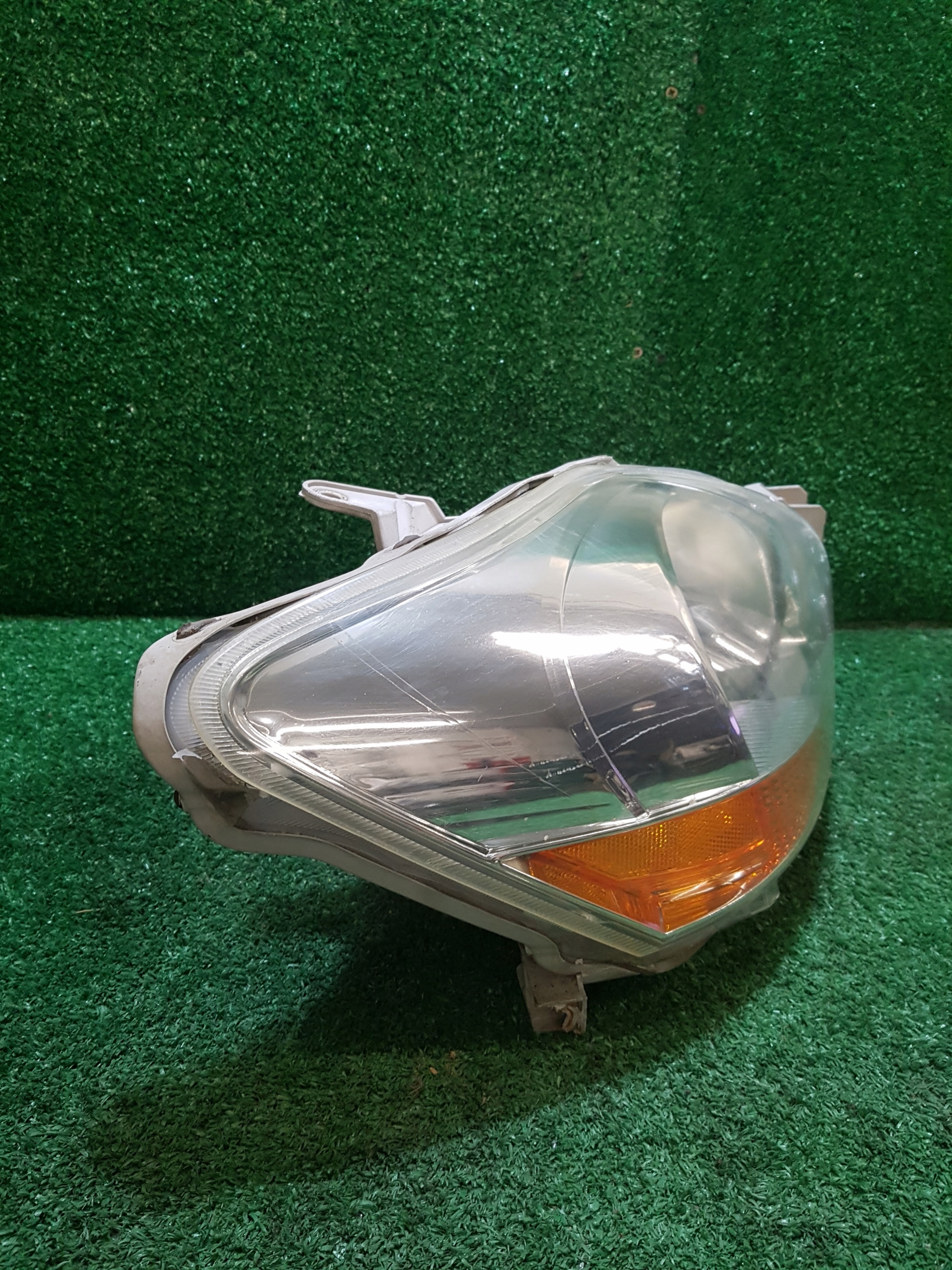 light right front TOYOTA YARIS 2