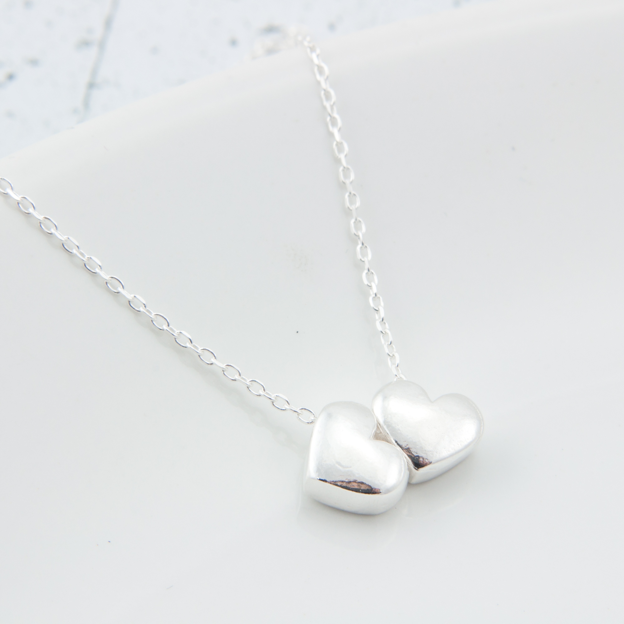 

Naszyjnik 2 serca sercem celebrytka serduszko 45cm