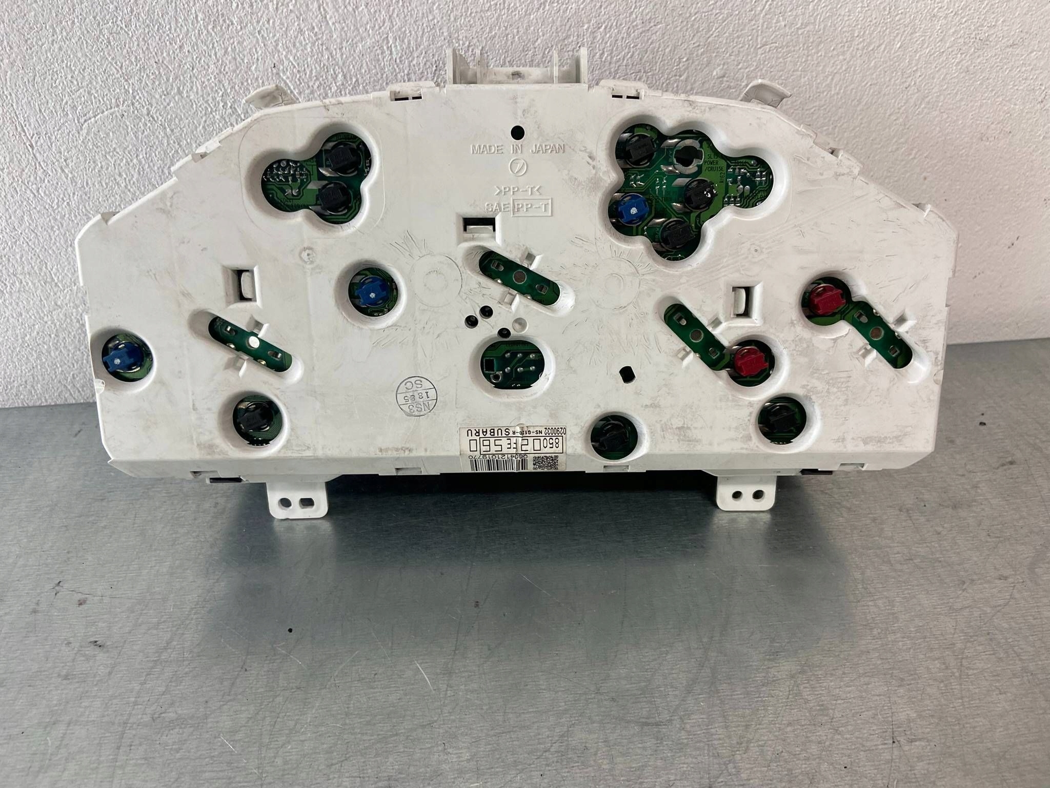 спидометр часы subaru IMPREZA II 85002FE560