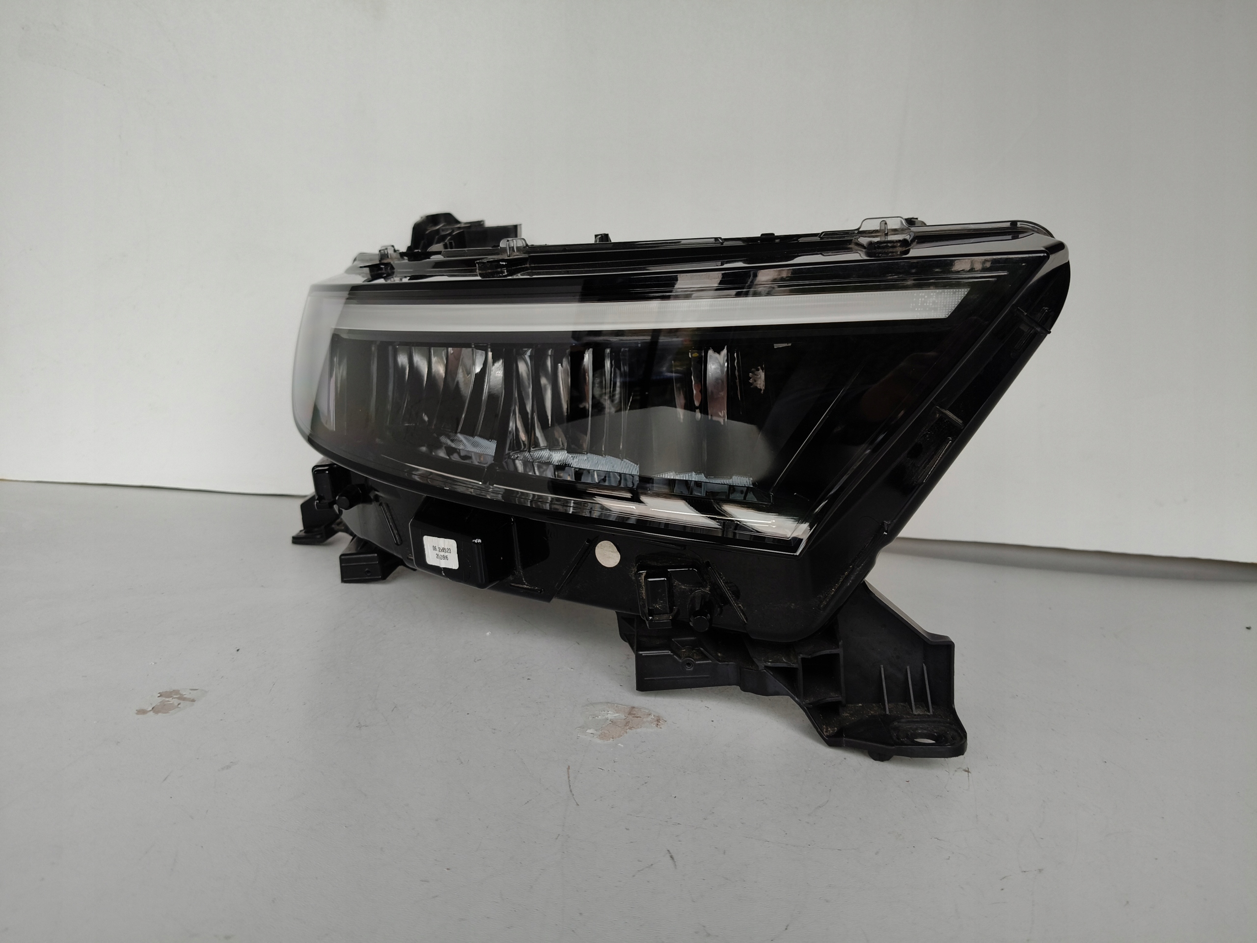 light right REFLEKTOR OPEL MOKKA II B 20- FULL LED