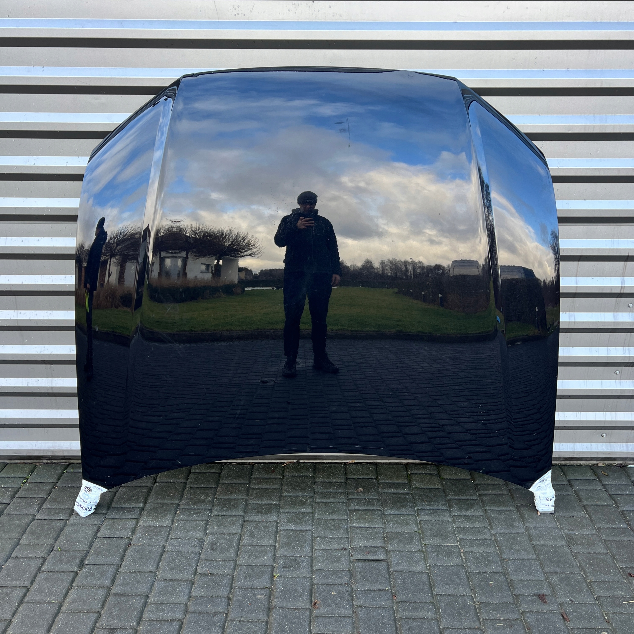 AUDI Q8 MASKA POKRYWA SILNIKA STAN BARDZO DOBRY