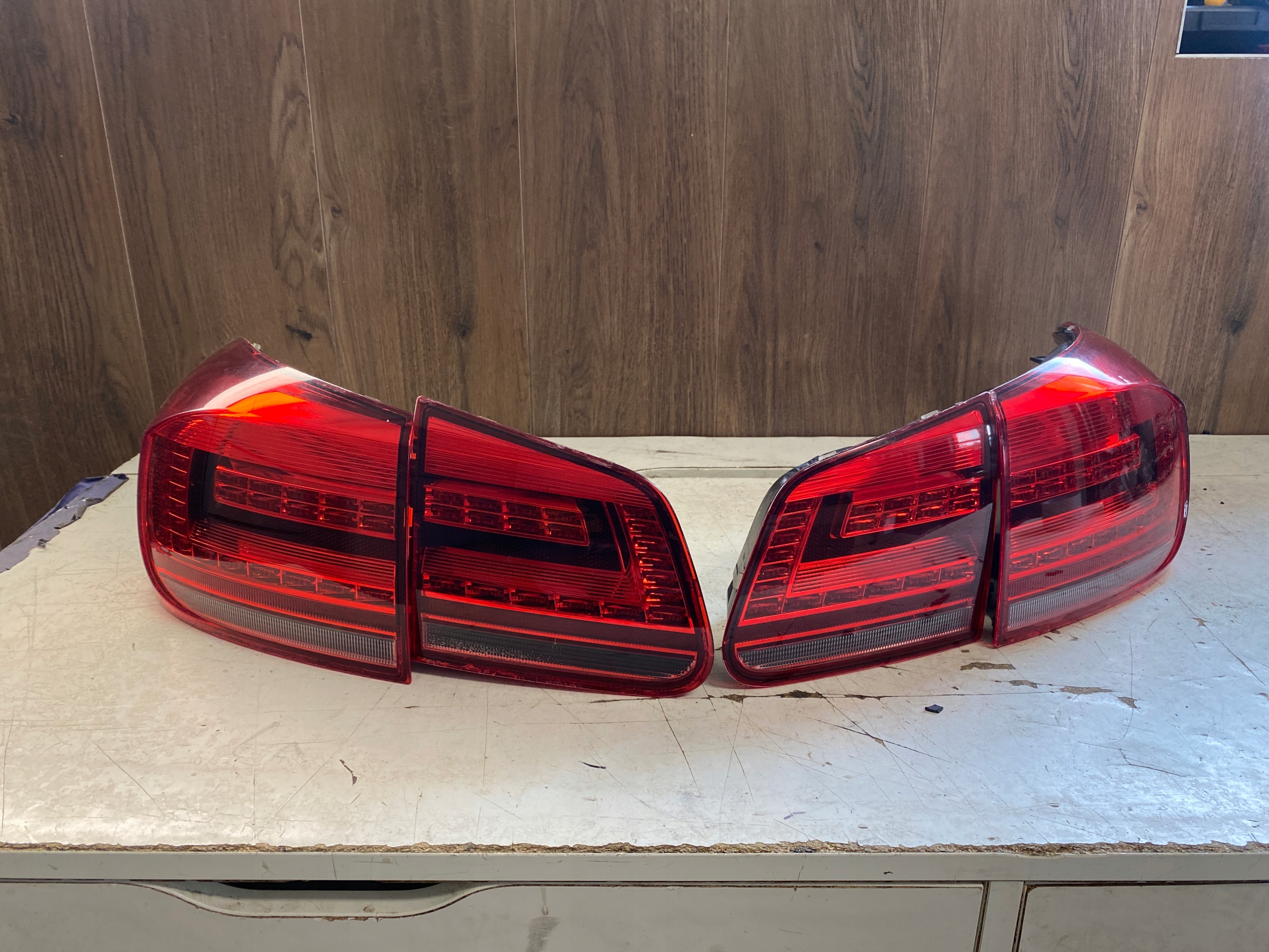 VW TIGUAN I РЕСТАЙЛІНГ R-LINE ФАРИ ЗАД. КОМПЛЕКТ LED