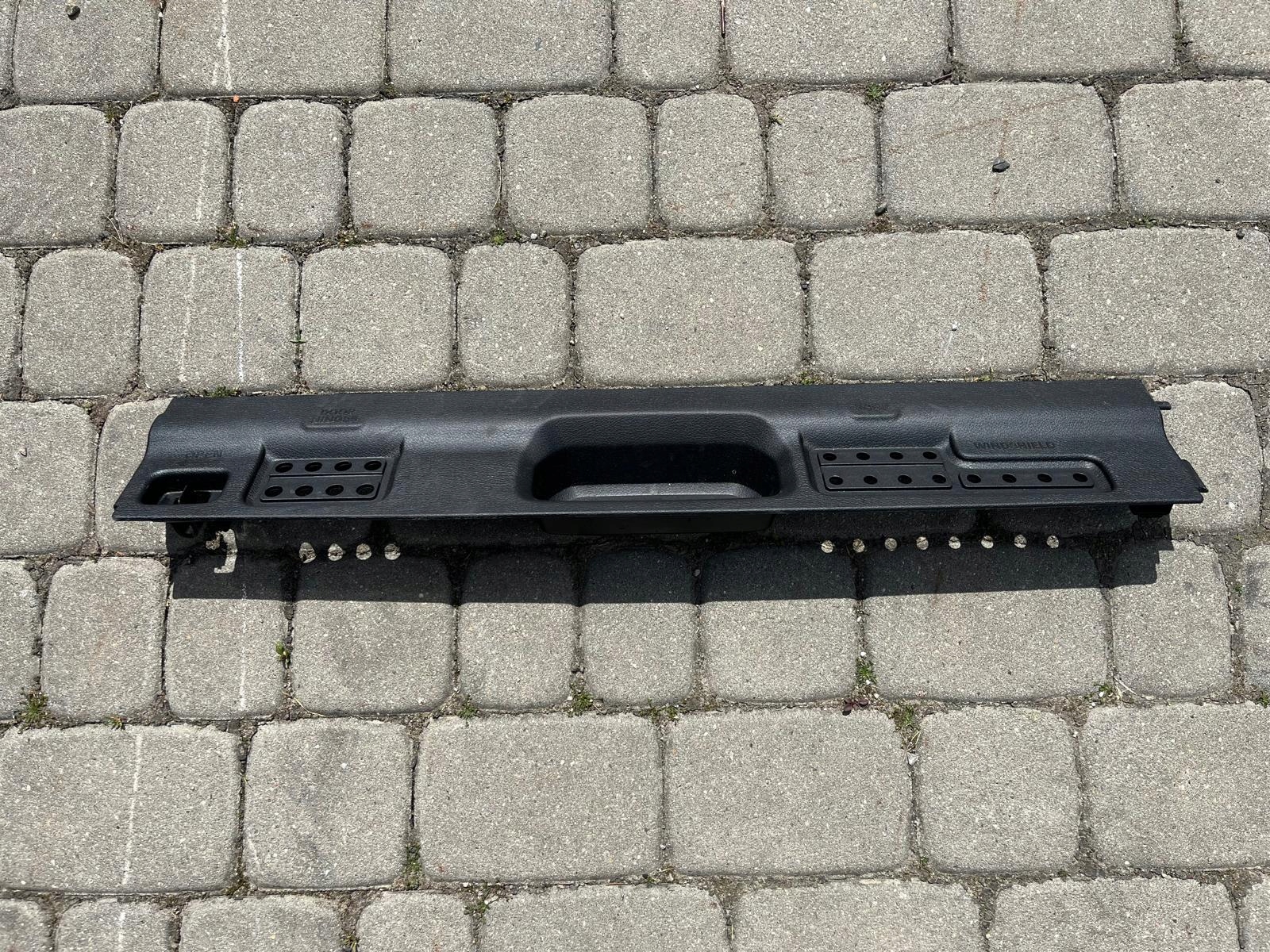 PLASTIK PASA TYLNY BAGAŻNIKA JEEP WRANGLER JL 18-