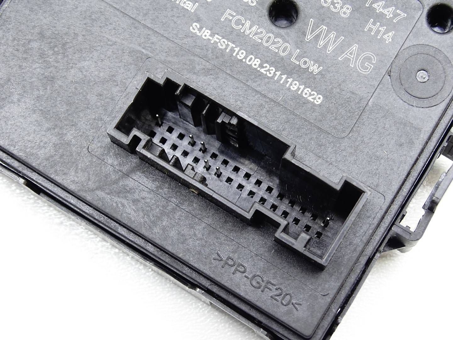 module control unit GATEWAY SKODA OCTAVIA IV 1.5 TSI 5WA907338B