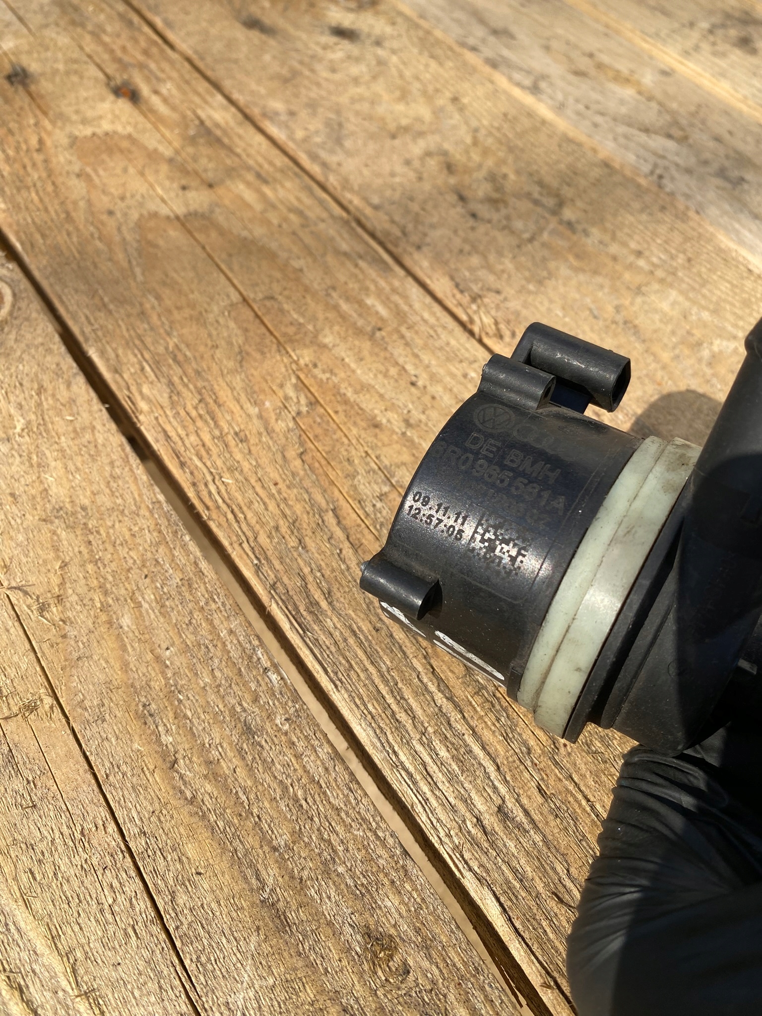 supplementary water pump SEAT 6R0965561A