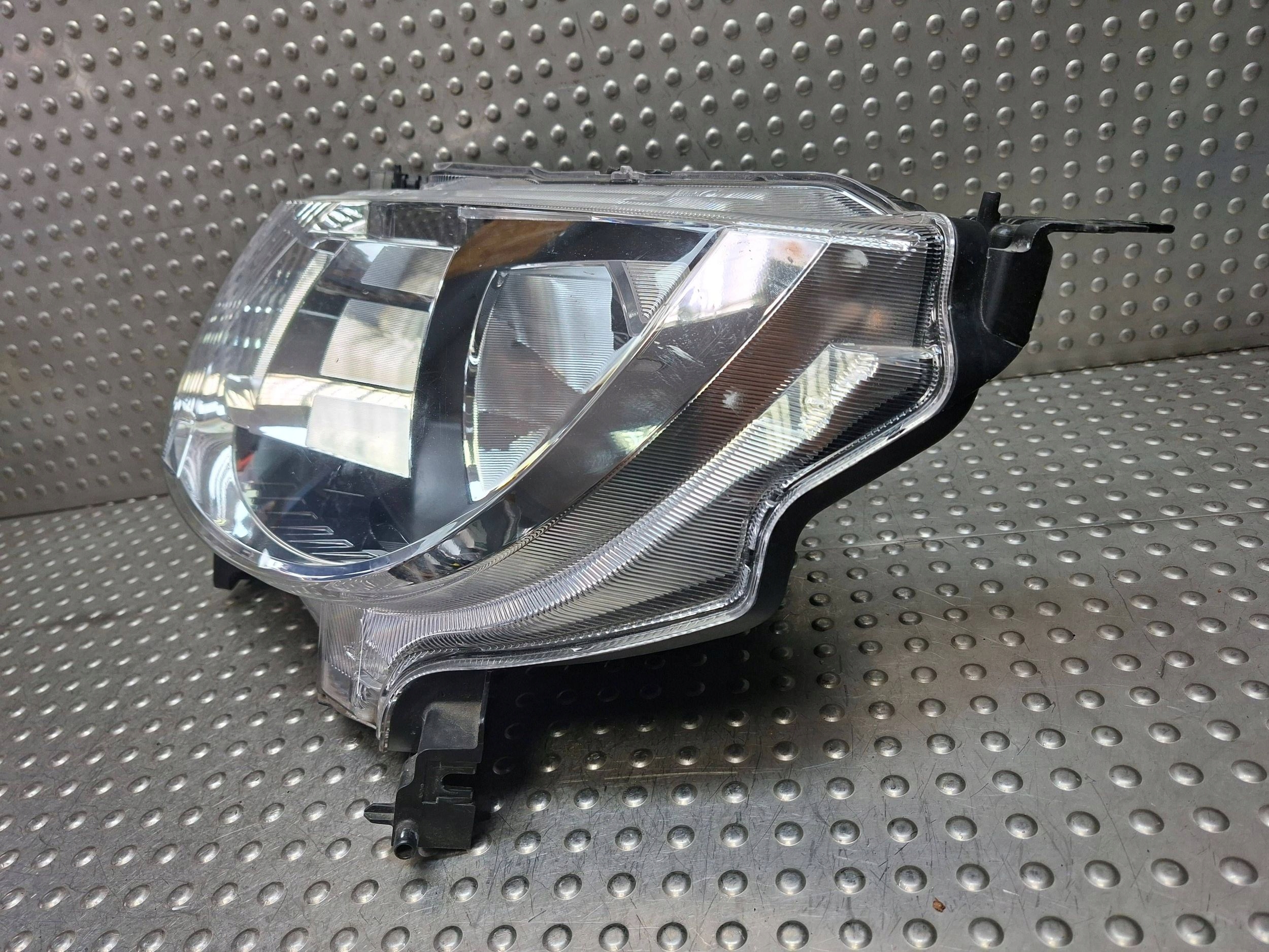 light front left SUZUKI IGNIS III 16- EU
