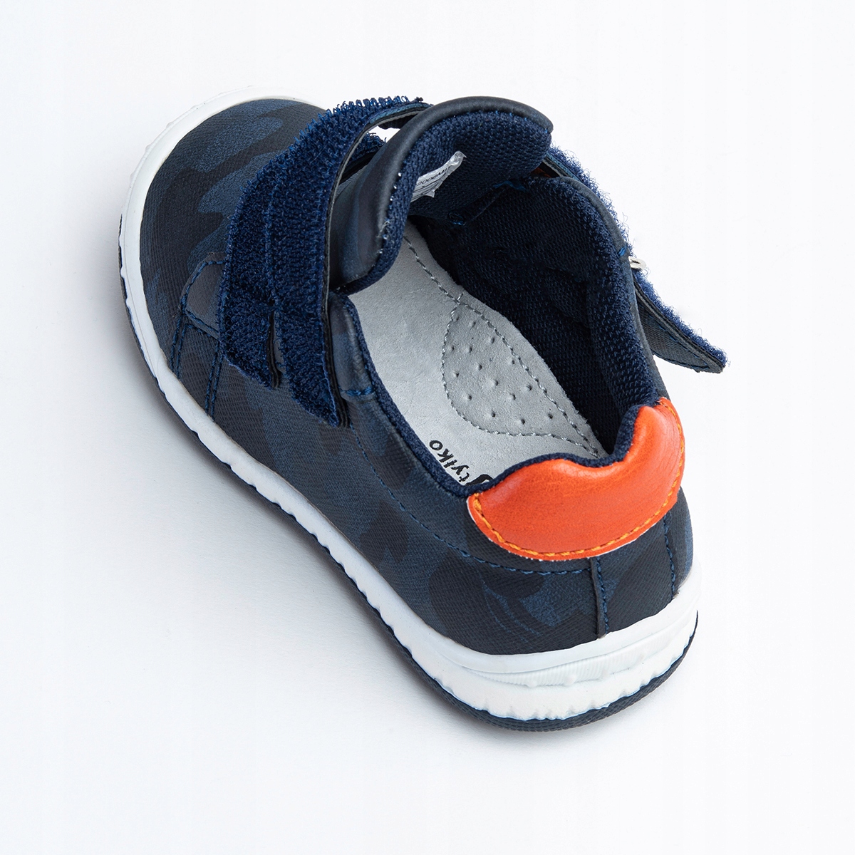 Półbuty obuwie sportowe wkł.SKÓRA wygodne na RZEPY moro elastyczne Wojtyłko Materiał skóra ekologiczna