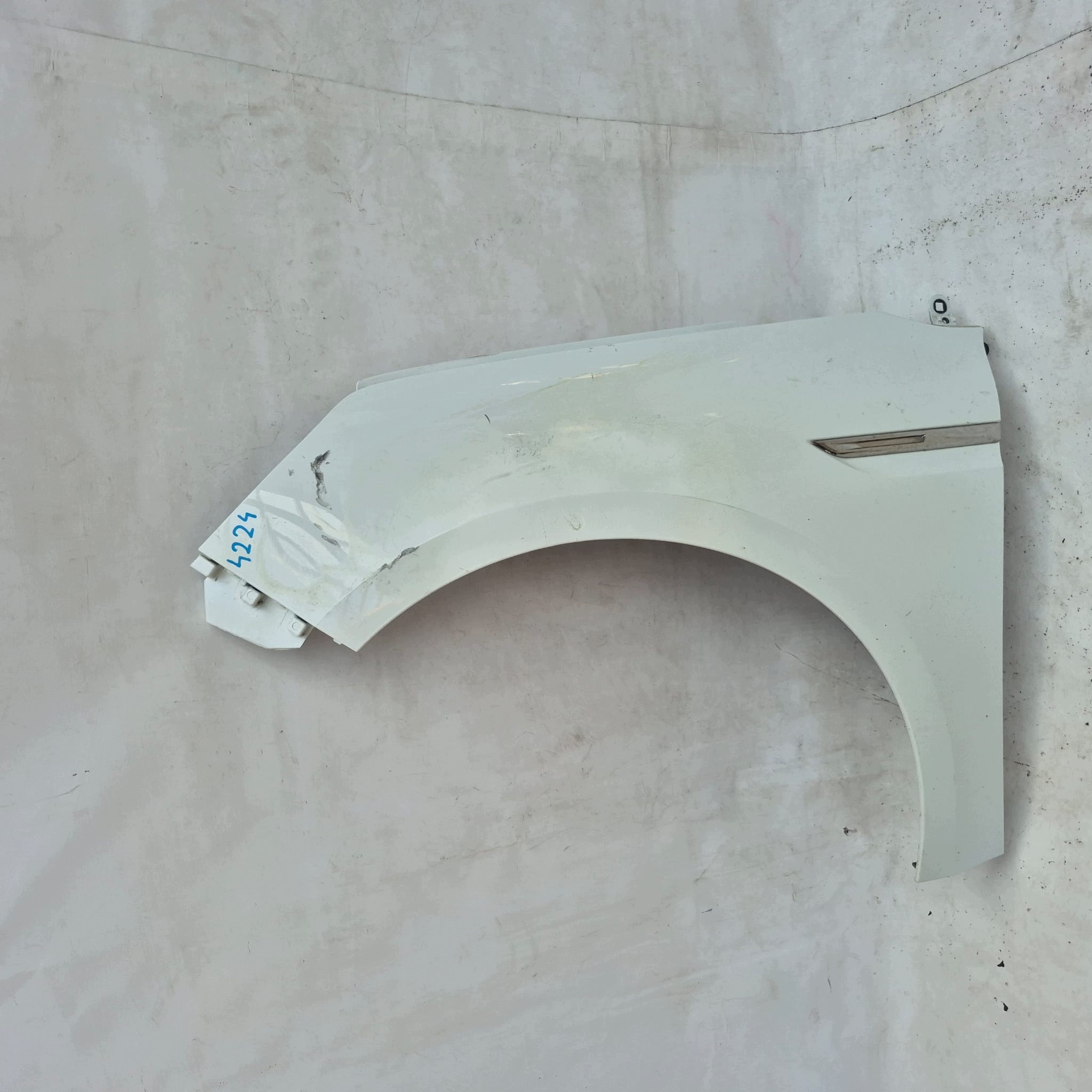 RENAULT MEGANE IV 4 16-24 fender front front left