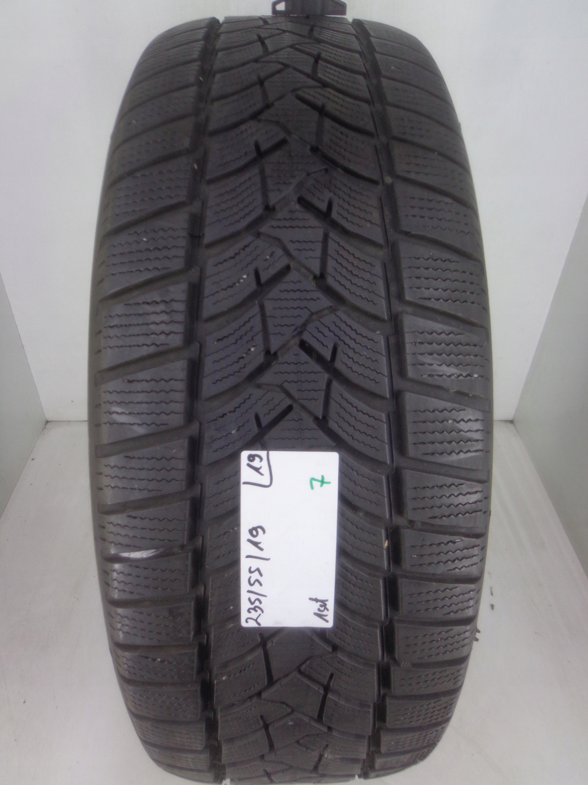 1x 235 / 55R19 Dunlop Winter Sport 5