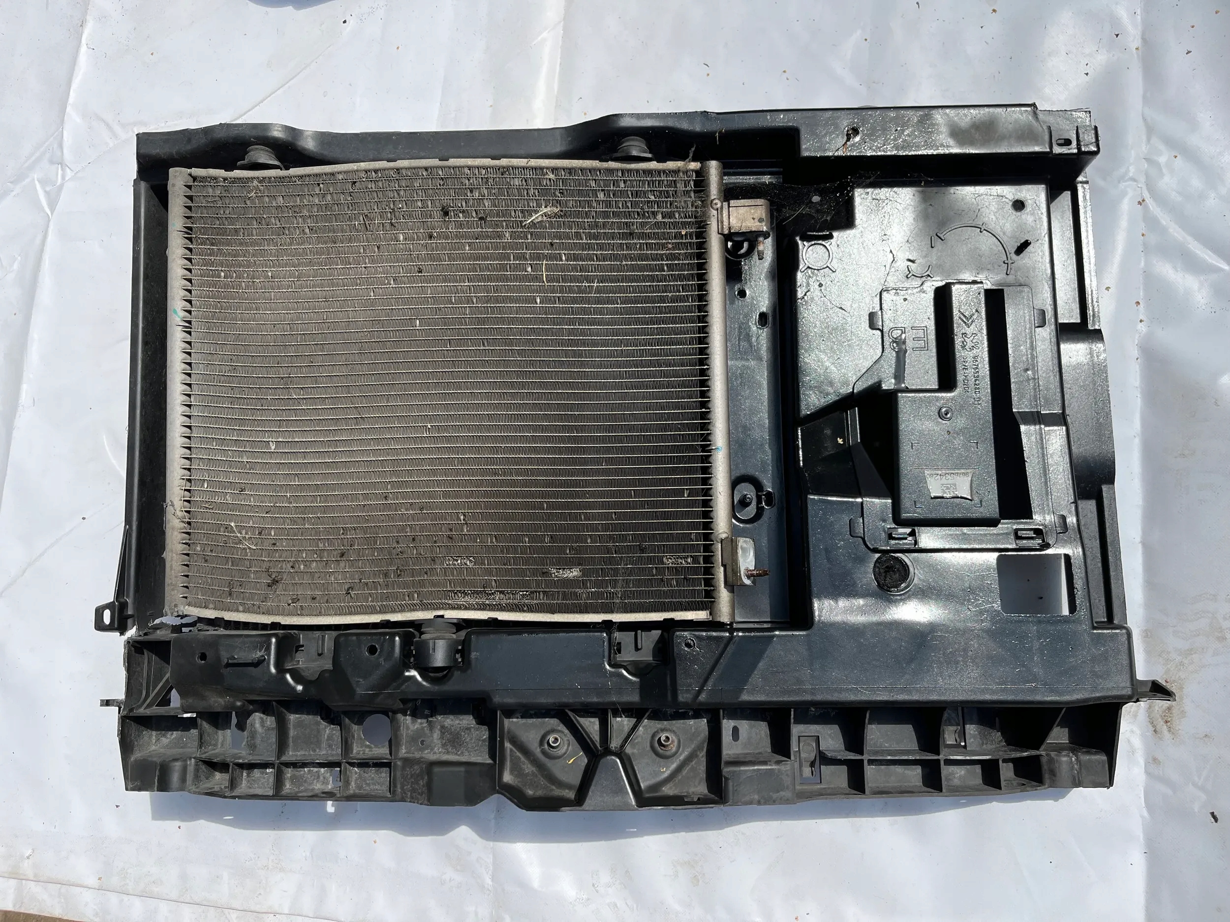 PAS PRZEDNI Z CHŁODNICAMI CITROEN C3 III 1.2 VTI