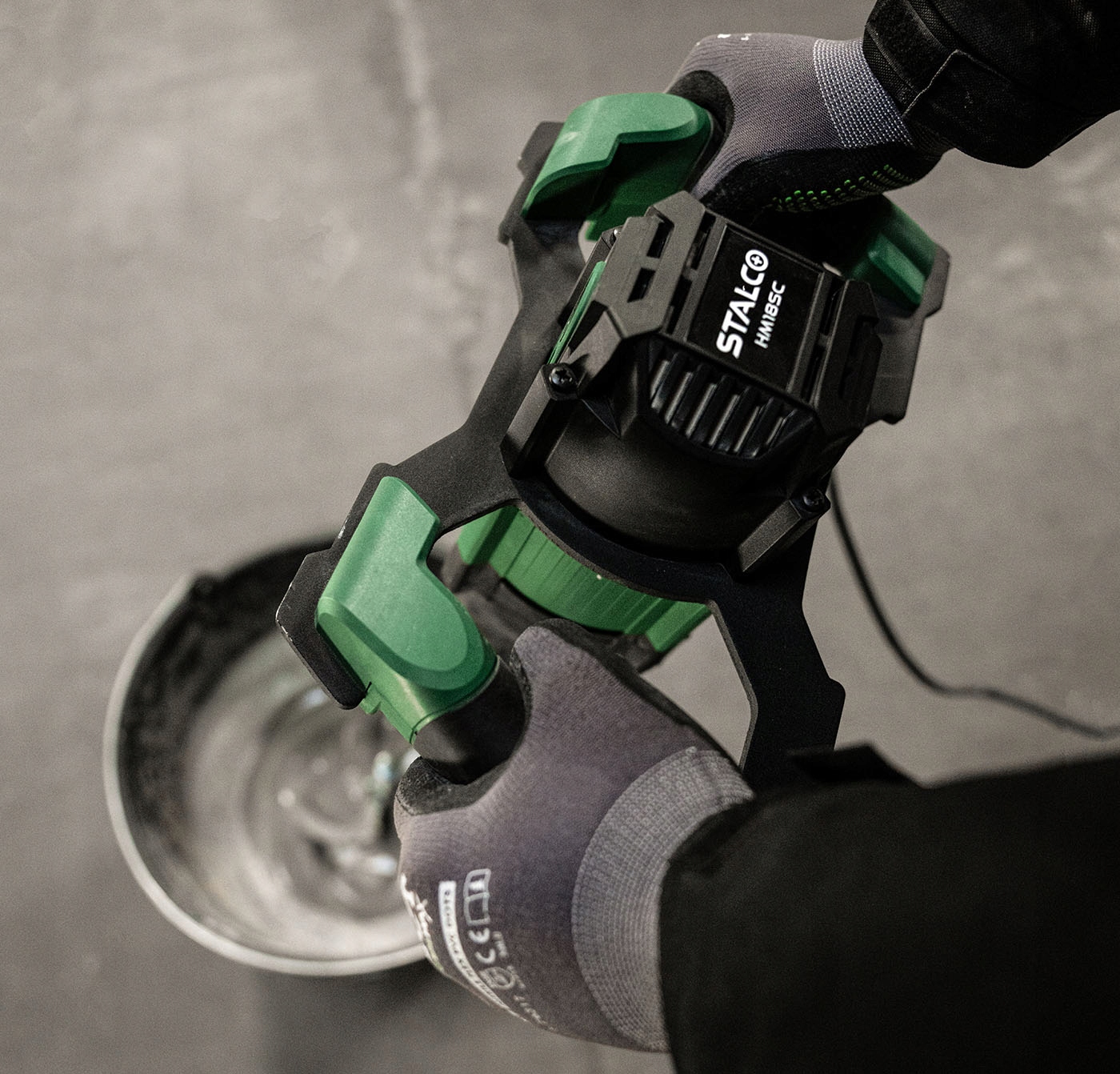 MIESZADŁO ELEKTRYCZNE MIESZARKA DO ZAPRAW 1800W Kod producenta HM18SC