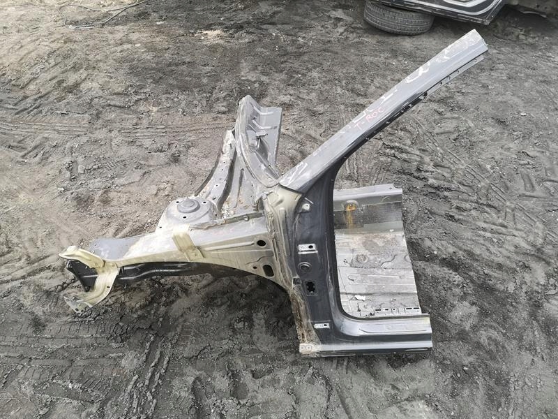 ЧЕТВЕРТИНА ЛОНЖЕРОН ЛІВА ПЕРЕДНЯ VW T-ROC