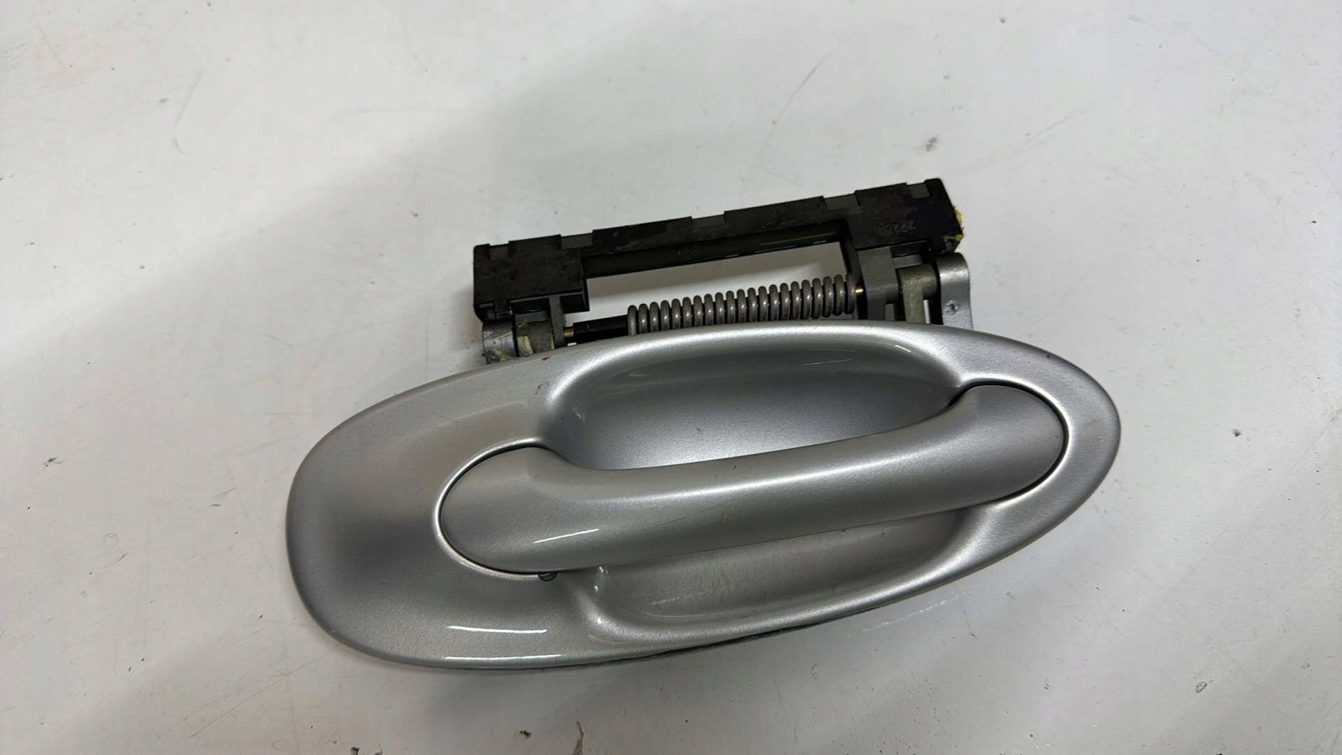 handle right front SAAB 93 9-3 02-07r right front ZEWNETRZA 12759017