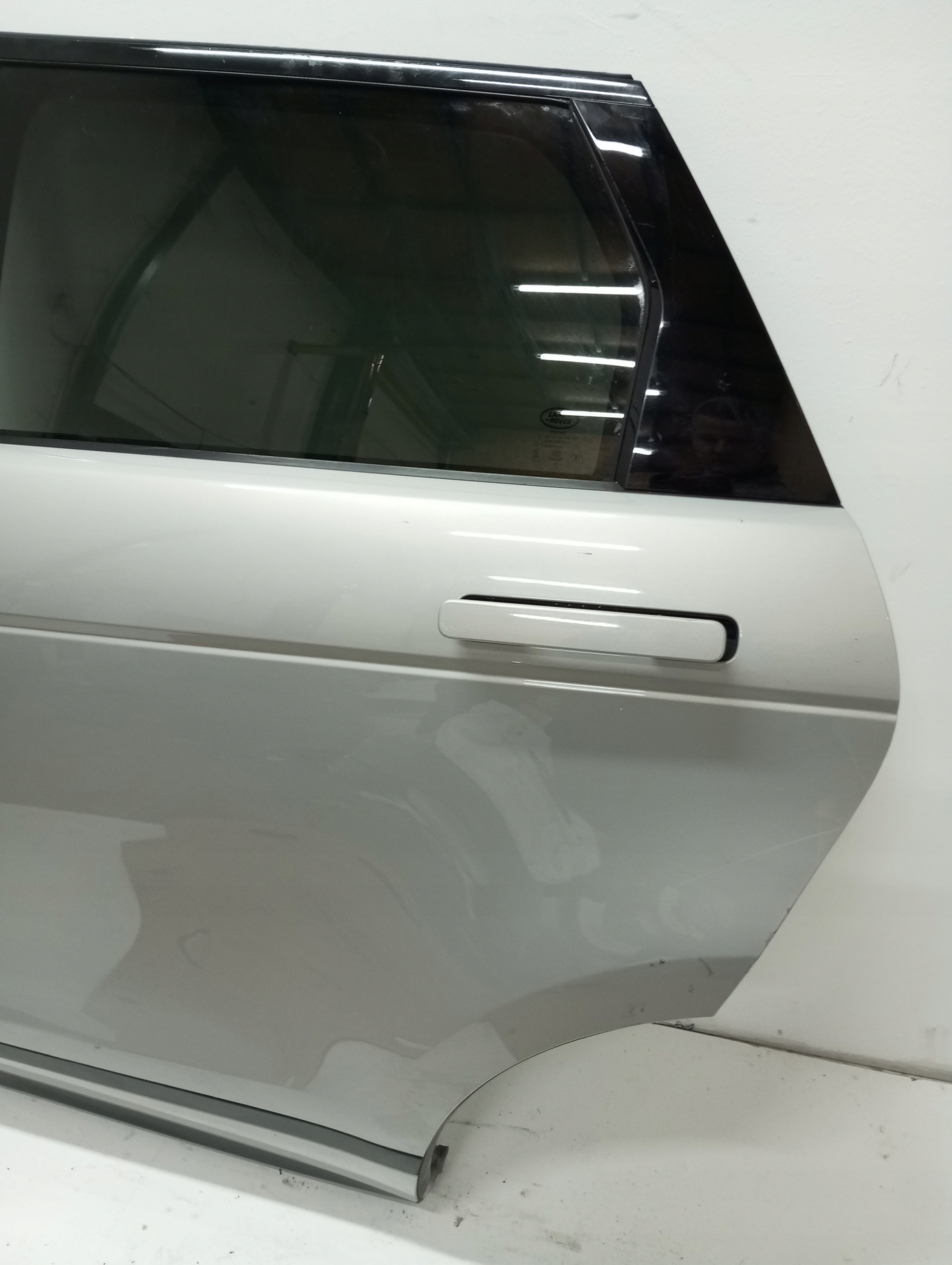 door left rear. RANGE ROVER EVOQUE II 19R