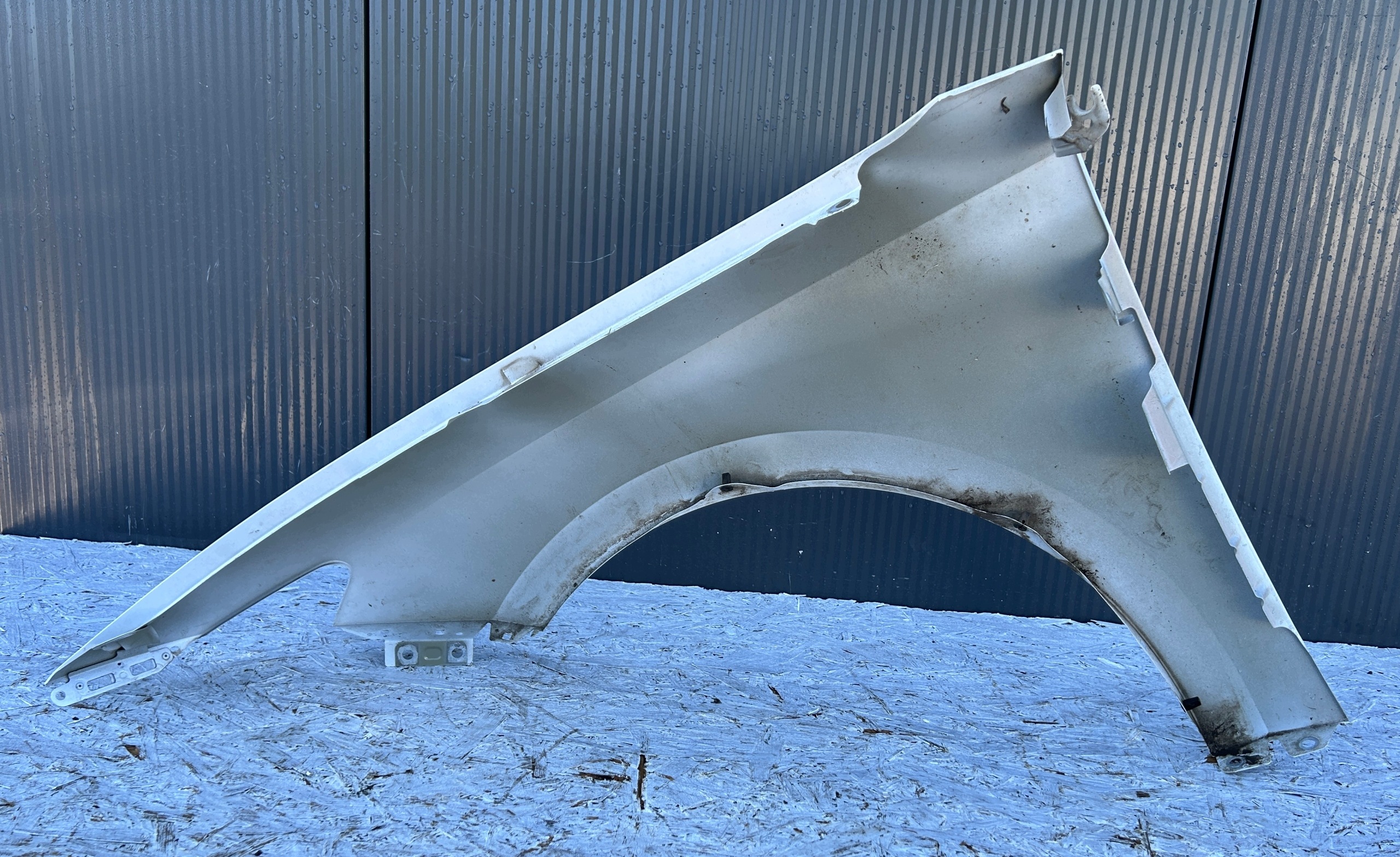 fender right front front SEAT LEON IV 20