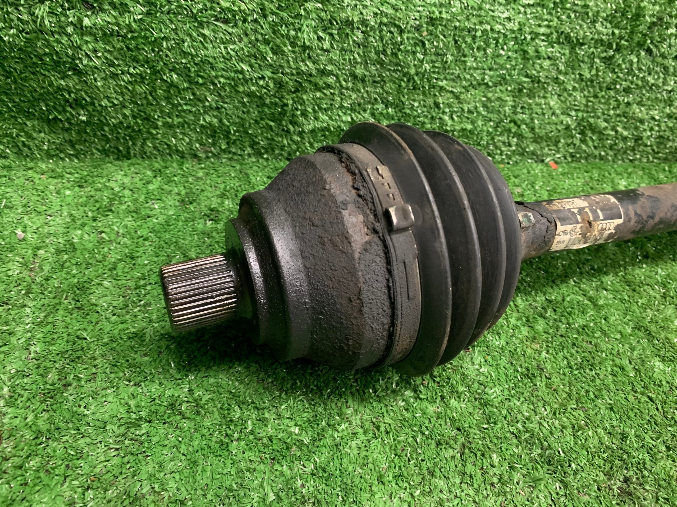 semi-axis joint left front PRZENIA AUDI A6 C6 AUTOMAT 4F0407271T