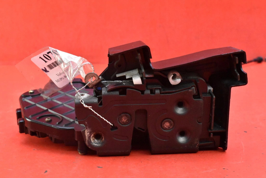 lock door left front front EU 924000500 VOLVO S40 2 II sedan 04-07