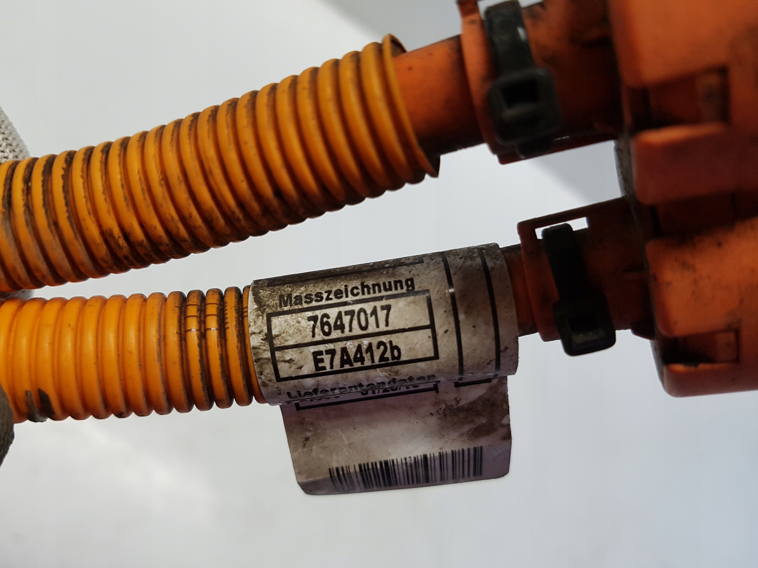 BMW I3 i01 bundle przewodow of the engine 7647016