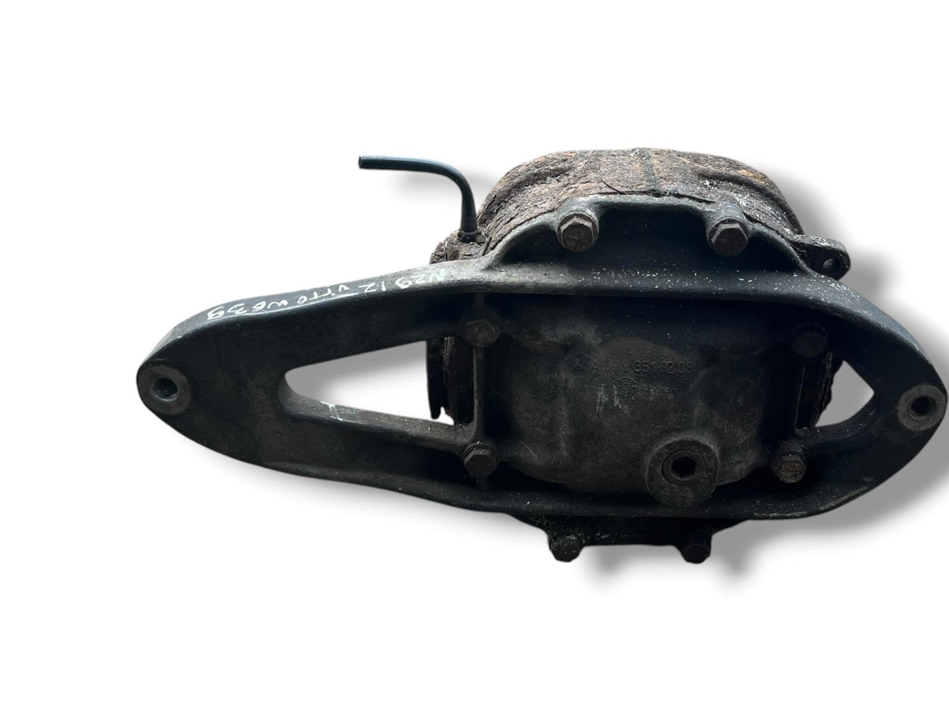 rear differential diff Mercedes-Benz Vito W639 2007 A6393501814