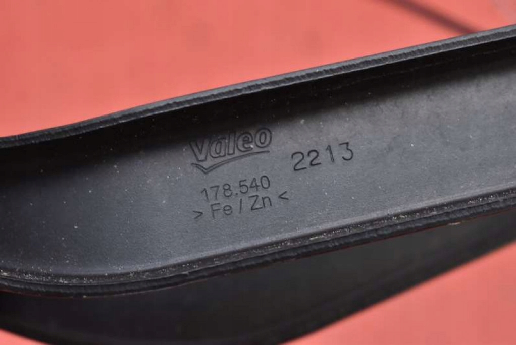 wiper arm front EU 2990028 2990029 BMW X1 E84 12-15