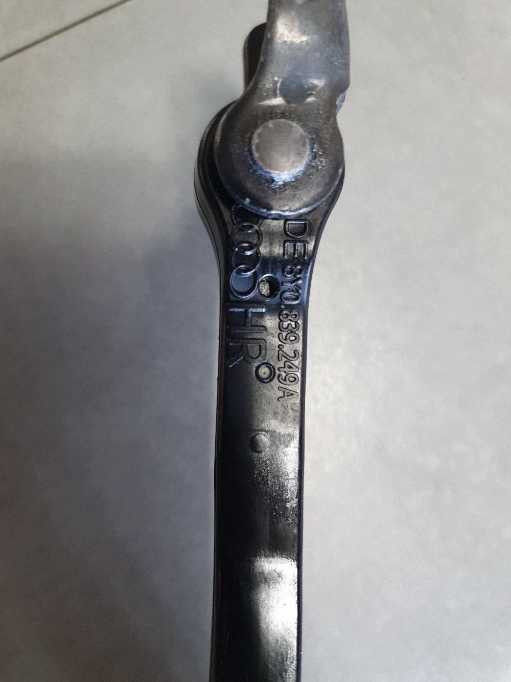 Audi A3 8Y limiter door tylnych 8Y0839249A