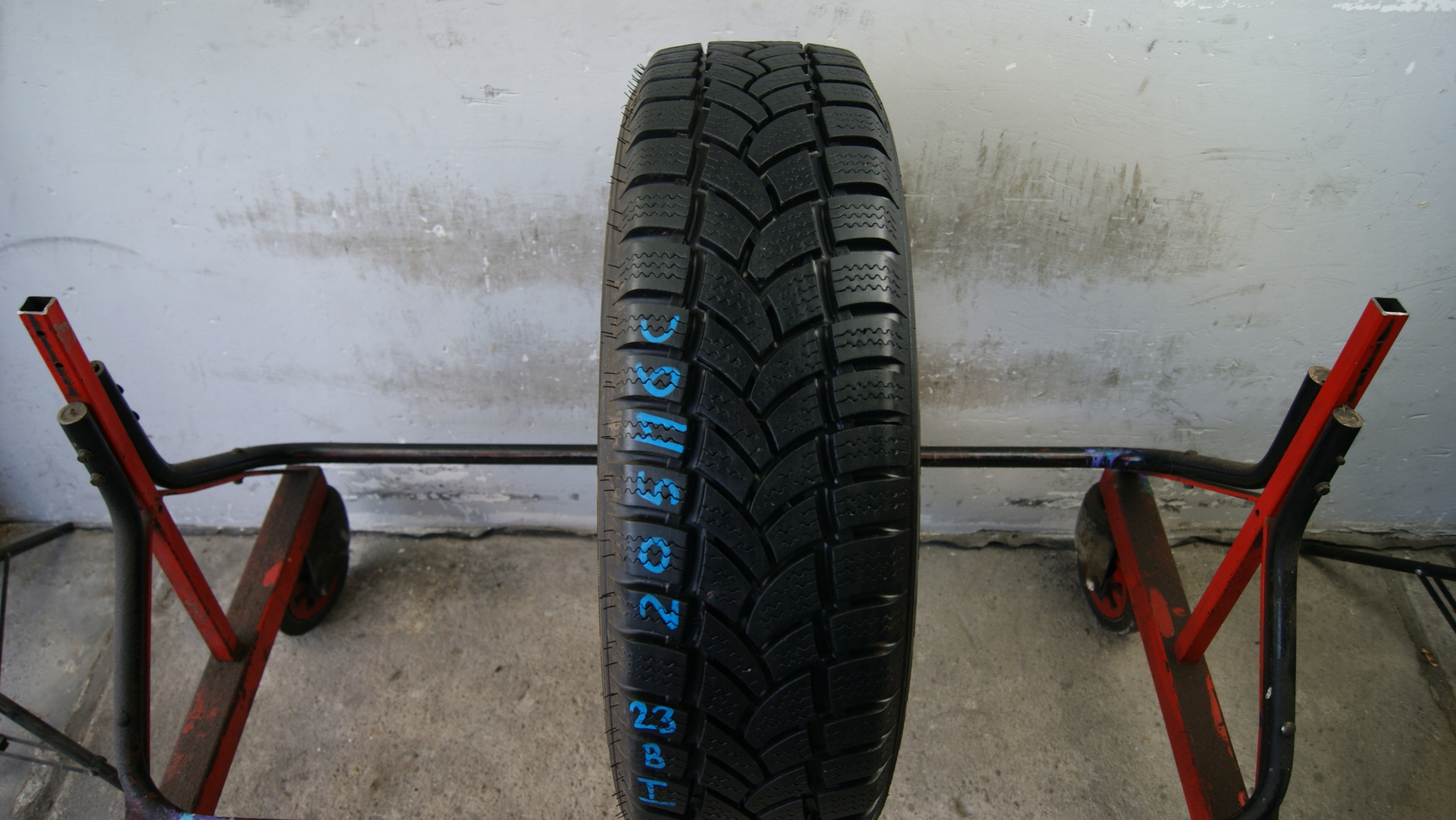 205/16 C 110/108 R VREDESTEIN COMTRAC WINTER