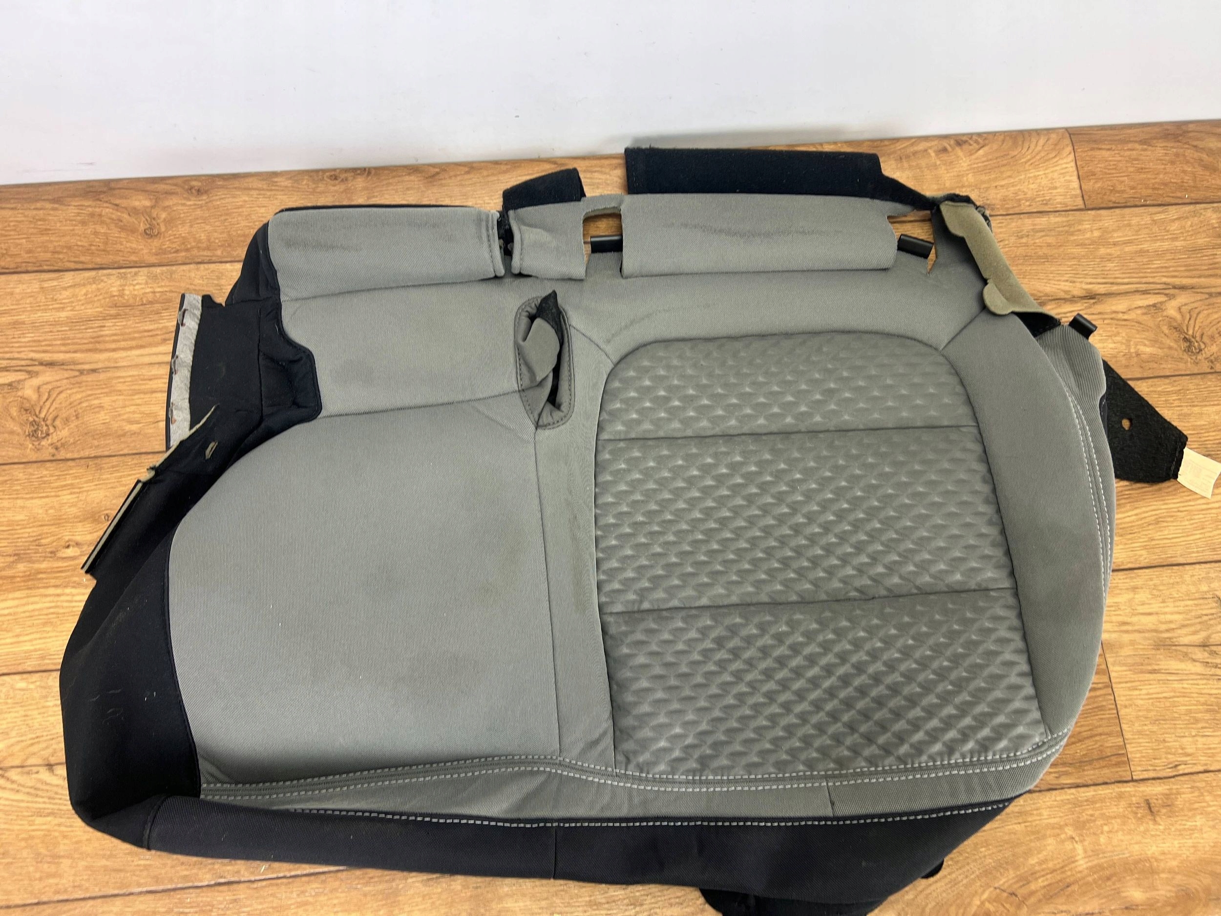 verkleidung Blende Abdeckung heck SITZ Ford Escape IV 2020+