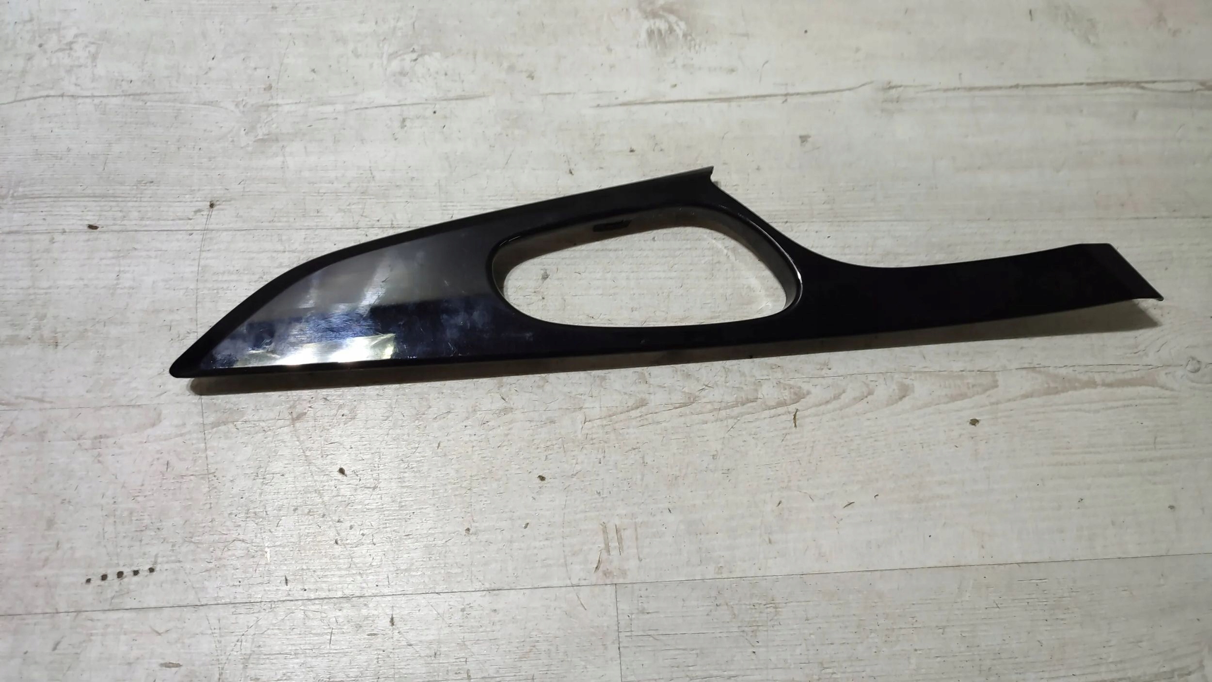Nissan Qashqai 16r 1.5dci front side right cover spoiler