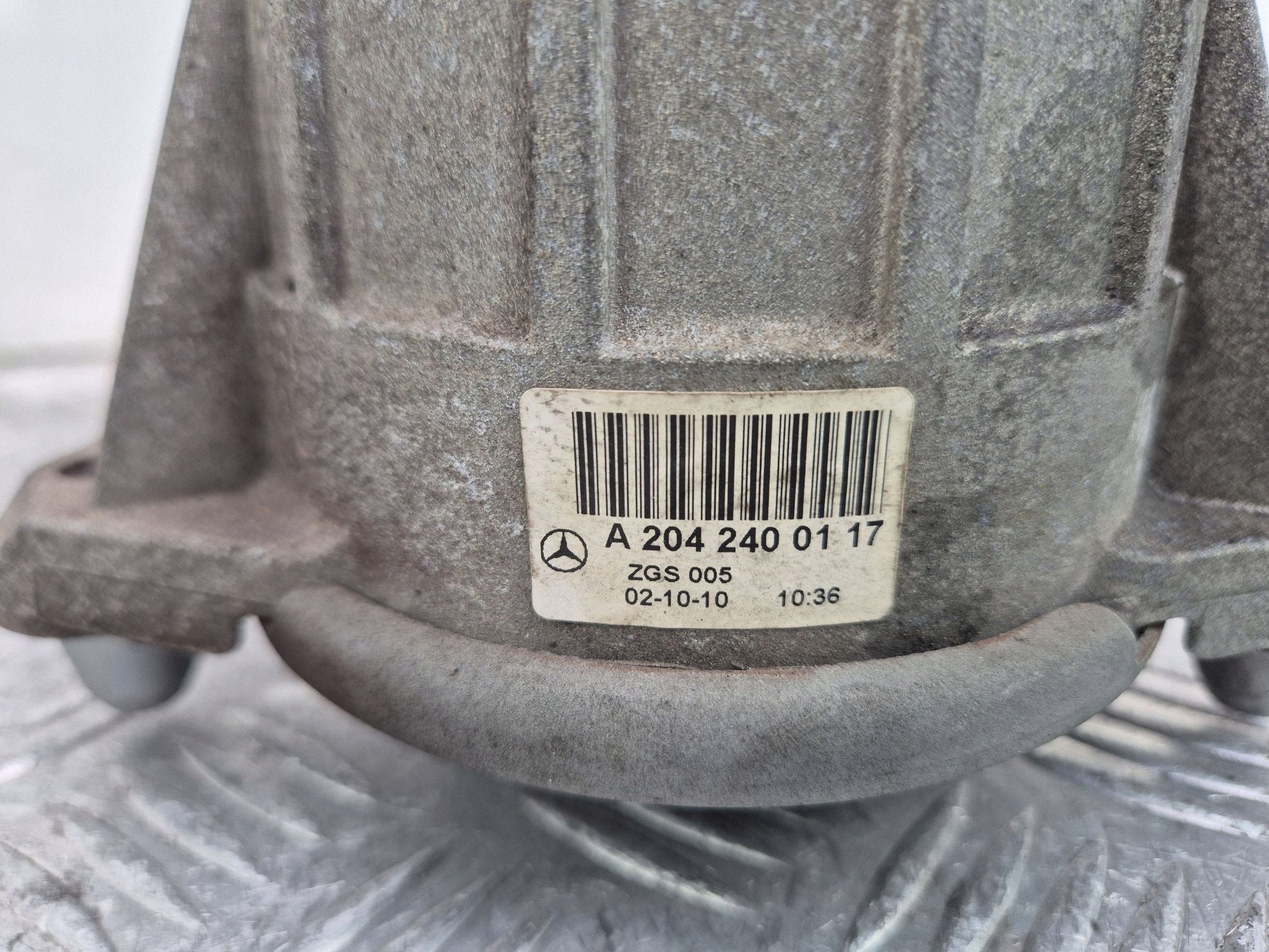engine mount Mercedes E200 CGI W212 A2042400117 M271.860