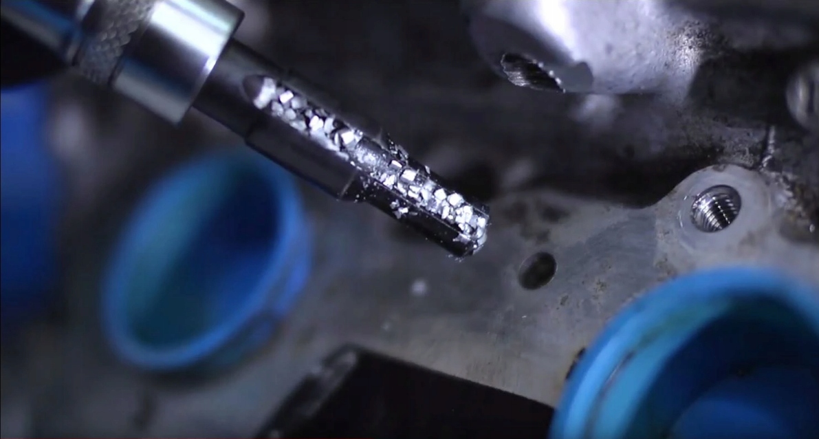 ZESTAW DO NAPRAWY GWINTOW SWIEC ZAROWYCH M9 x 1mm Mark Laser Tools