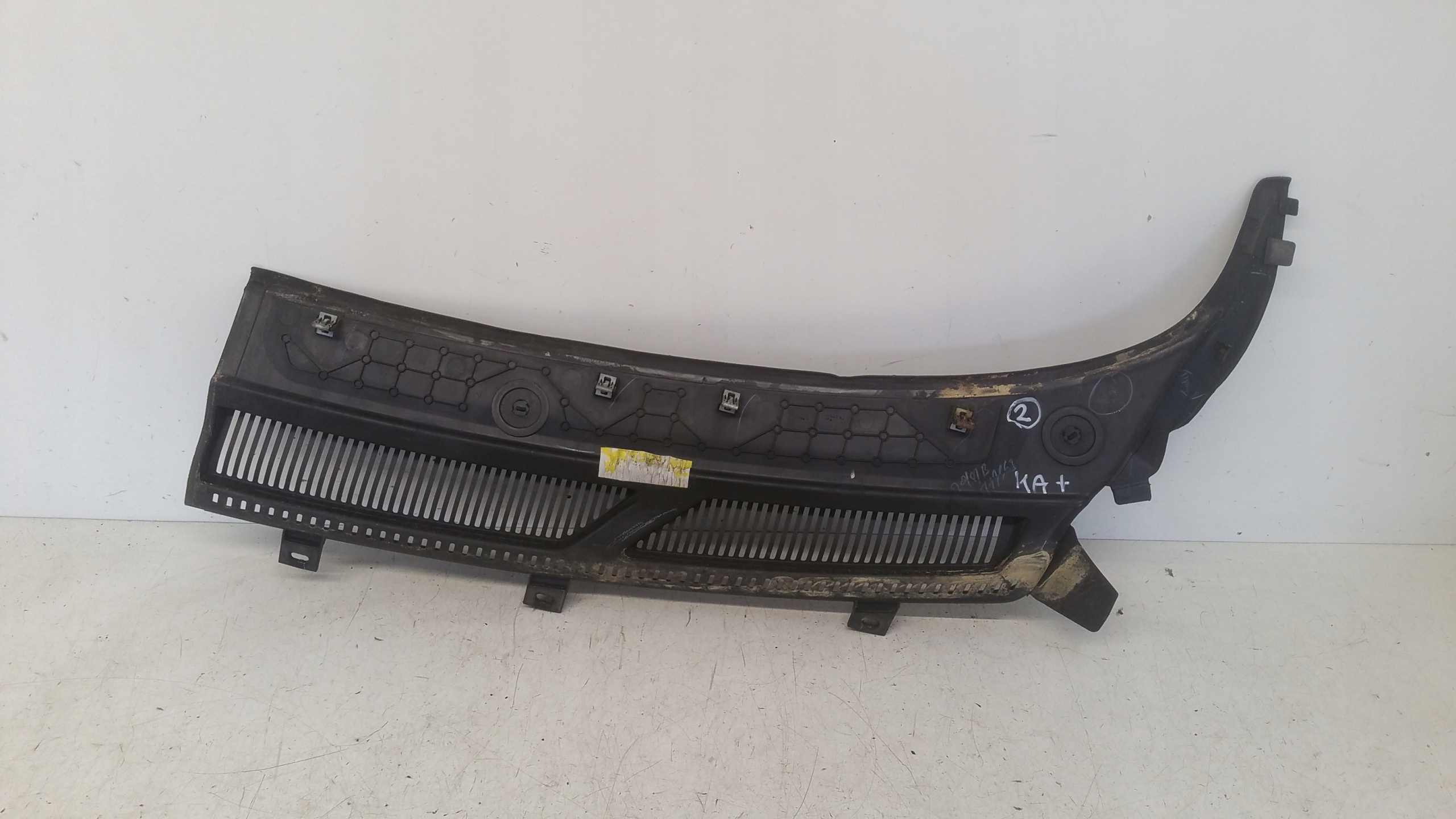 torpédo pravé E4B5A02216BF Ford KA+