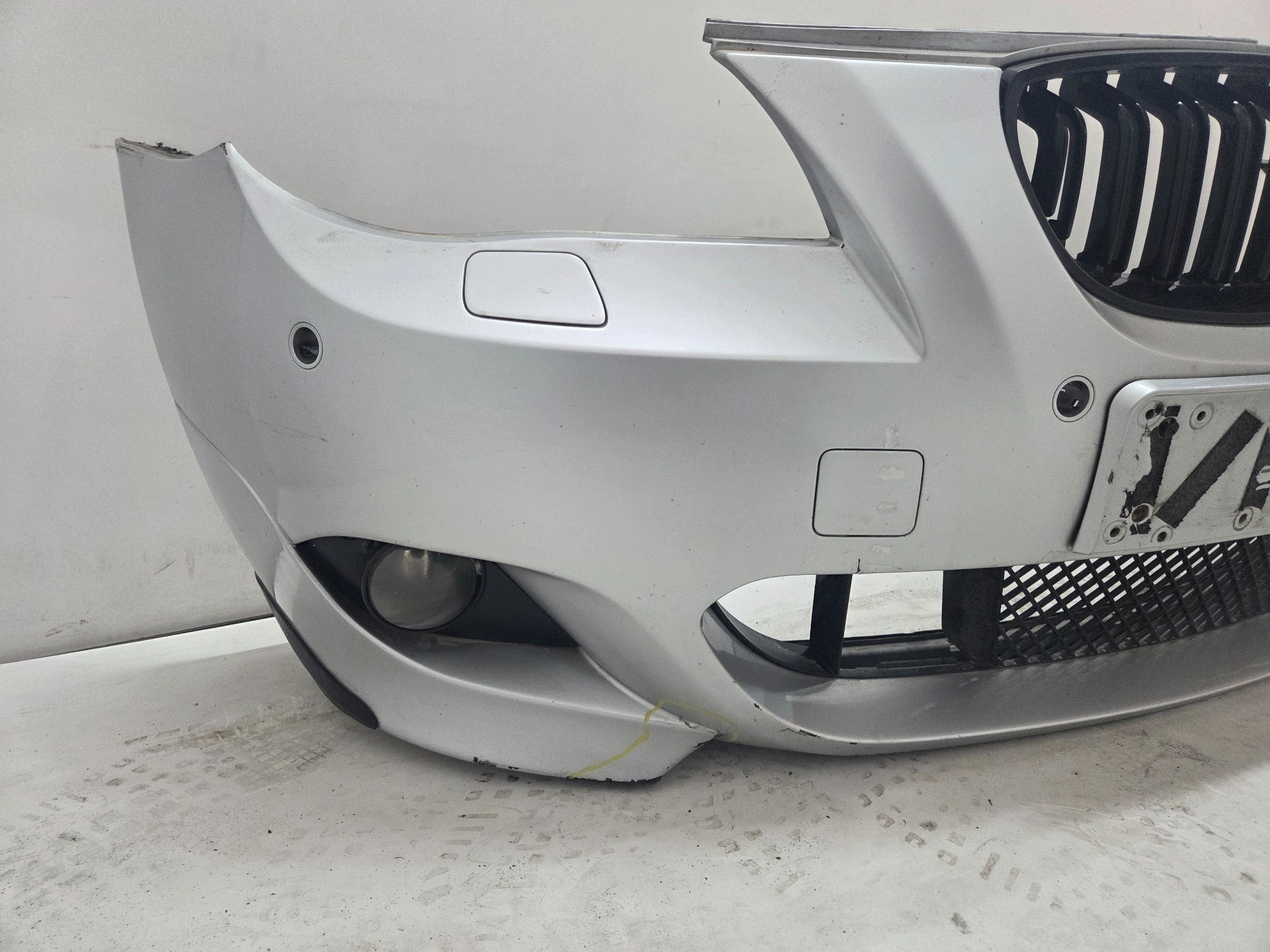 Frontstoßstange BMW E60 E61 M PAKIET TITANSILBER