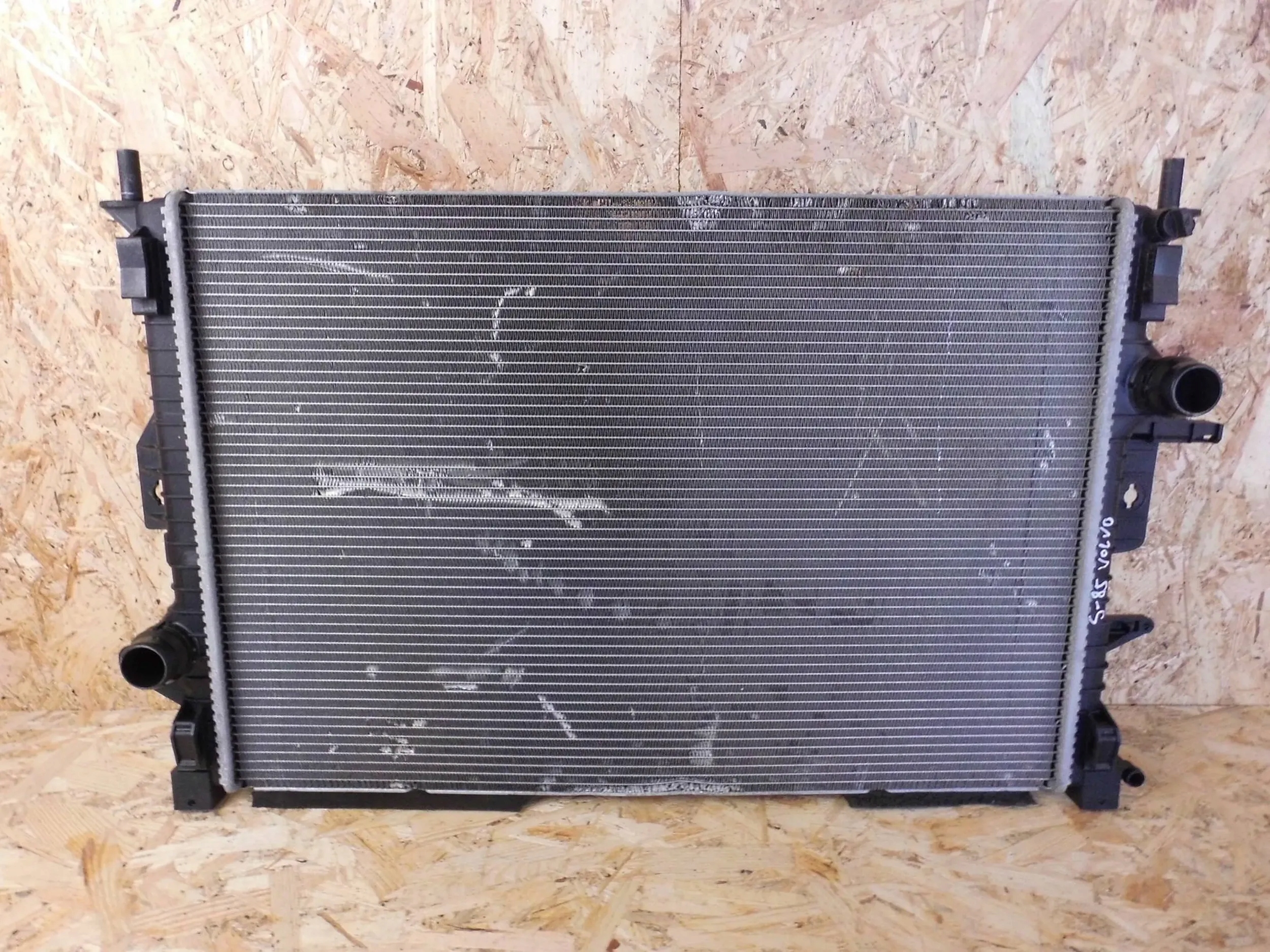 Volvo V40 2012+ 1.6 D water cooler 31319064
