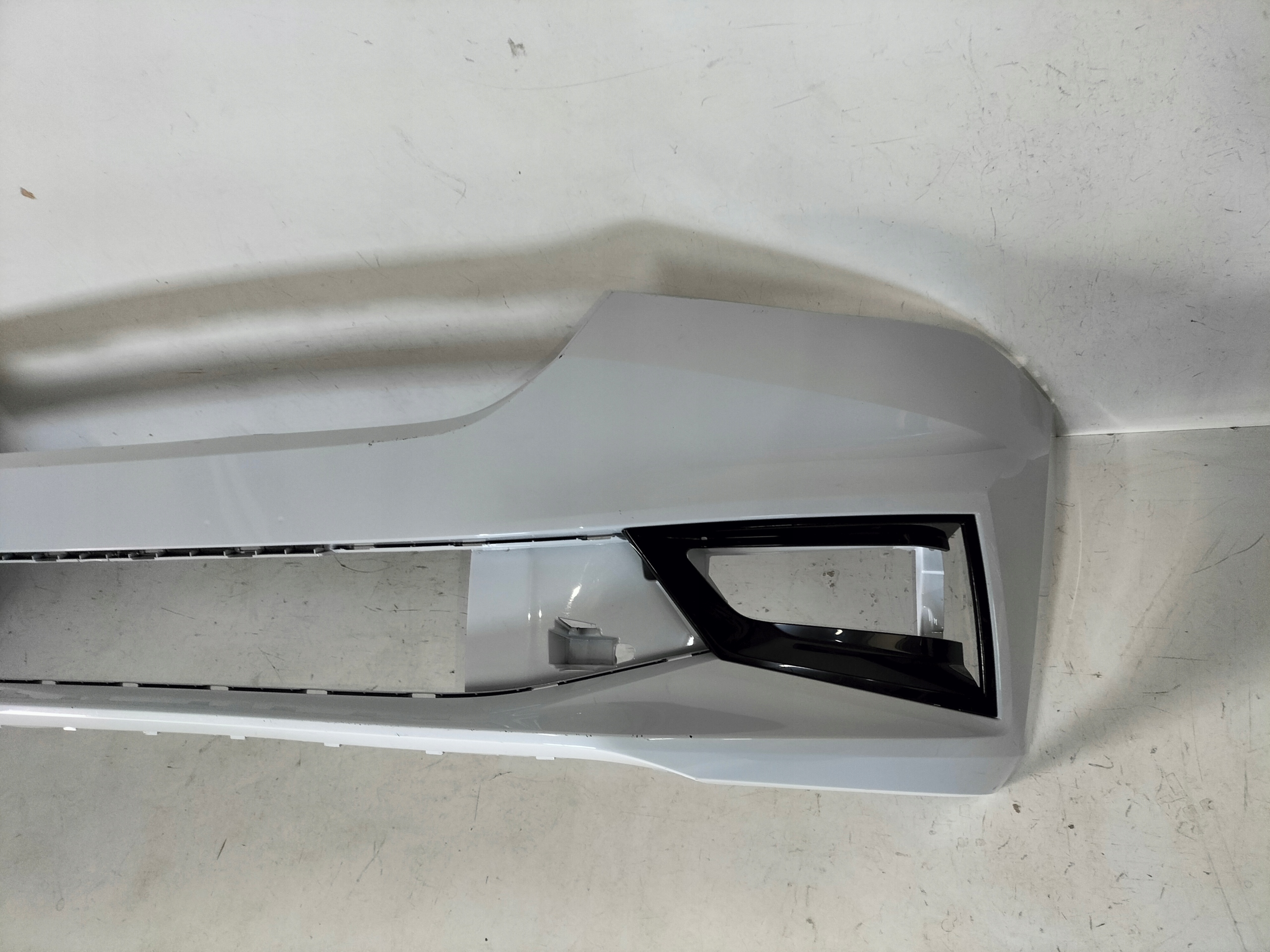 nárazník přední předek SKODA FABIA 4 IV 21
